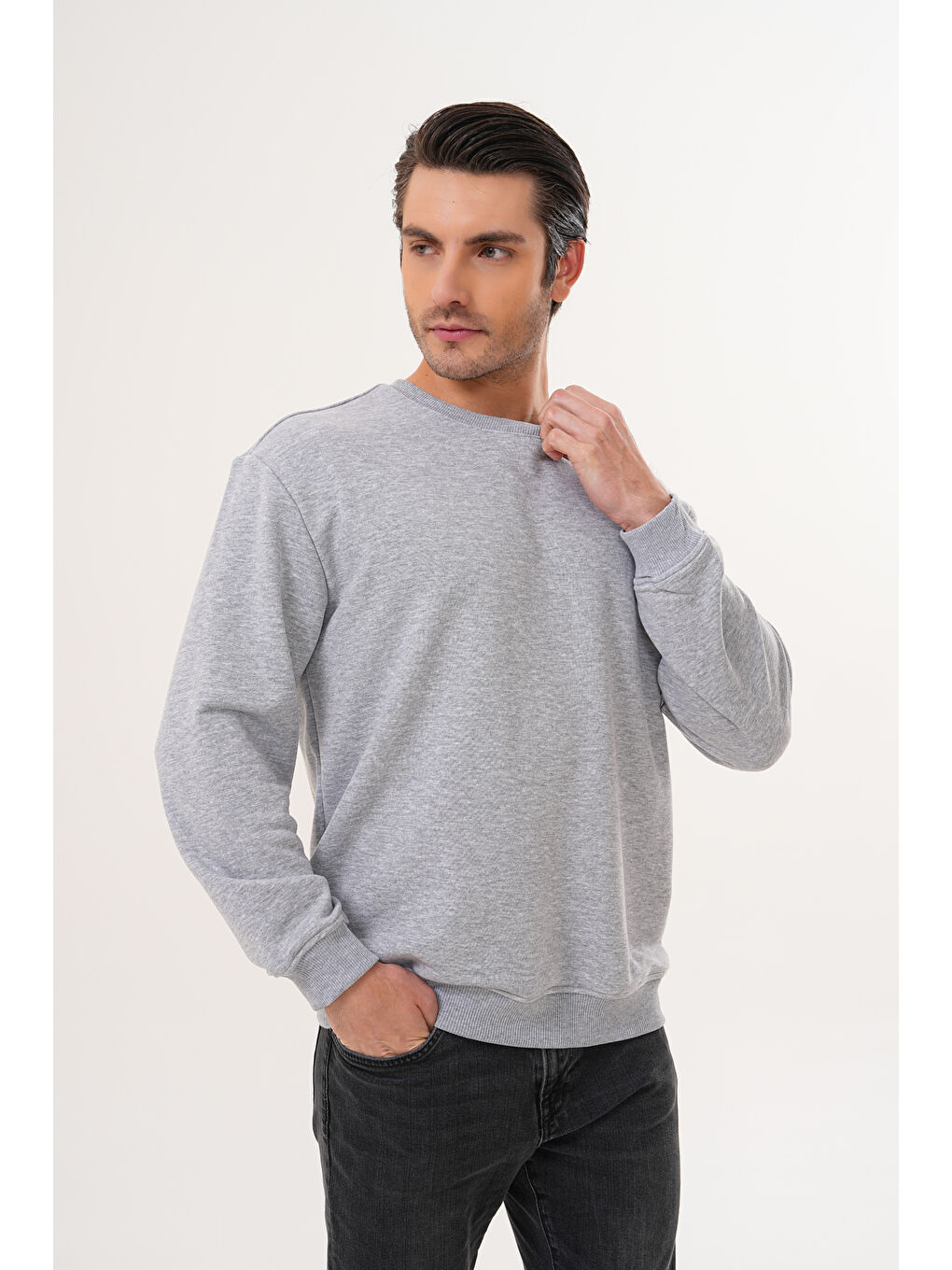 Gri Unisex Bisiklet Yaka %100 Pamuk Basic Sweatshirt-10