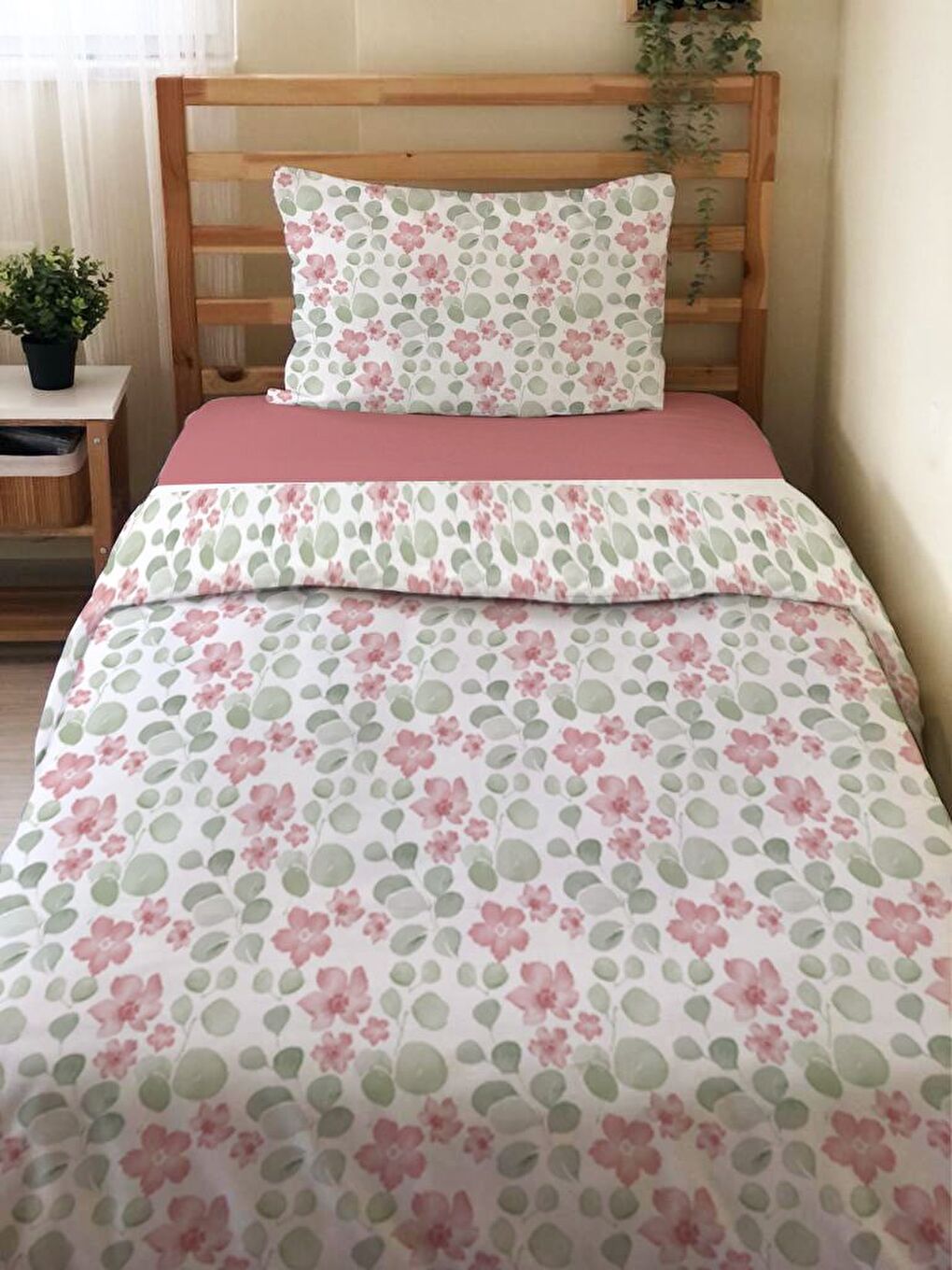 Karışık Çiçek Desenli Çarşafsız 2'li Takım Baskılı Tek Kişilik Nevresim Takımı 160x220 cm-1