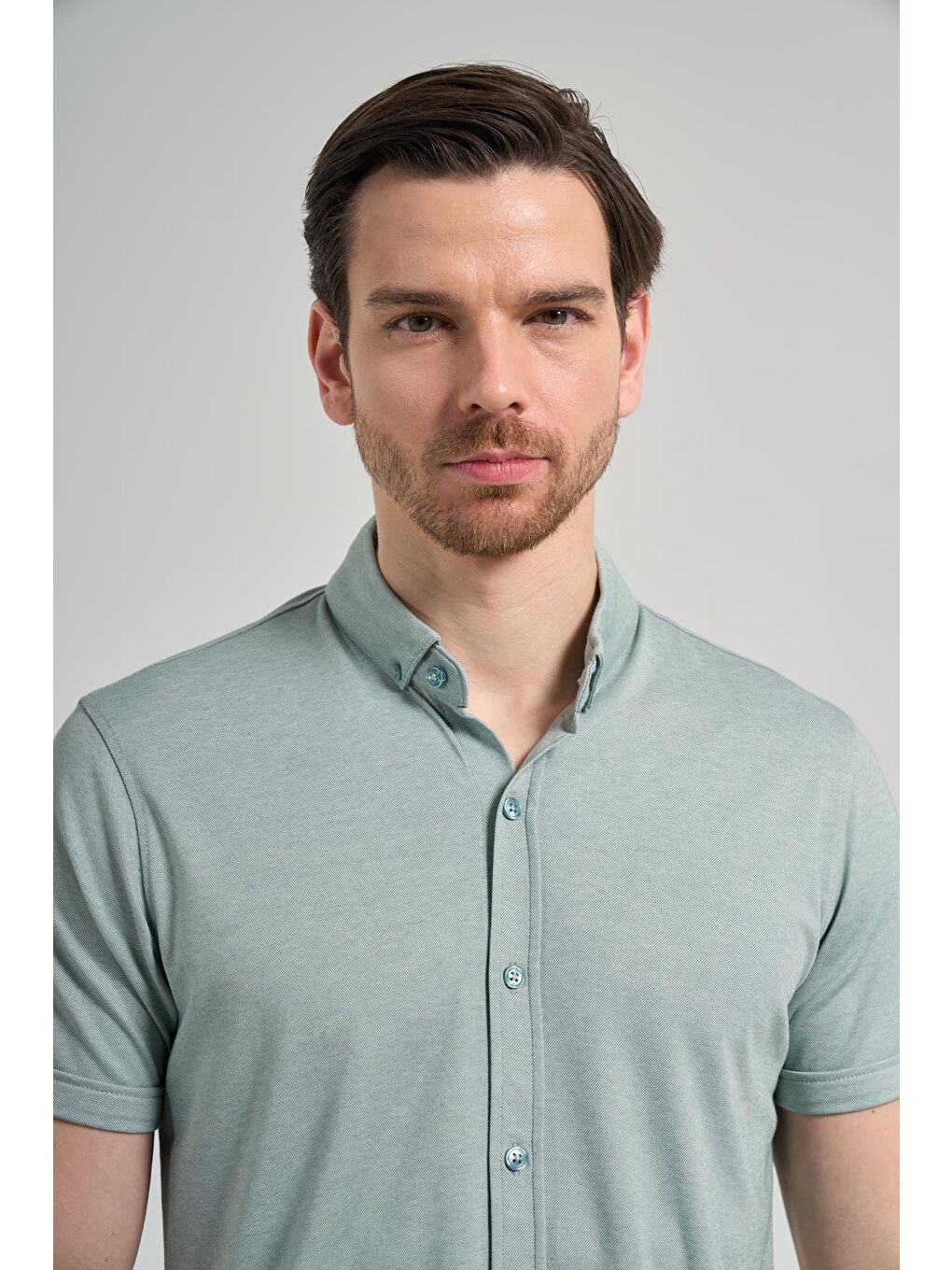 Koyu Yeşil Uzun Kol Düz Örme Düğmeli Yaka Cepsiz Pamuklu Classic Slim Fit Gömlek 1004250152_704-3