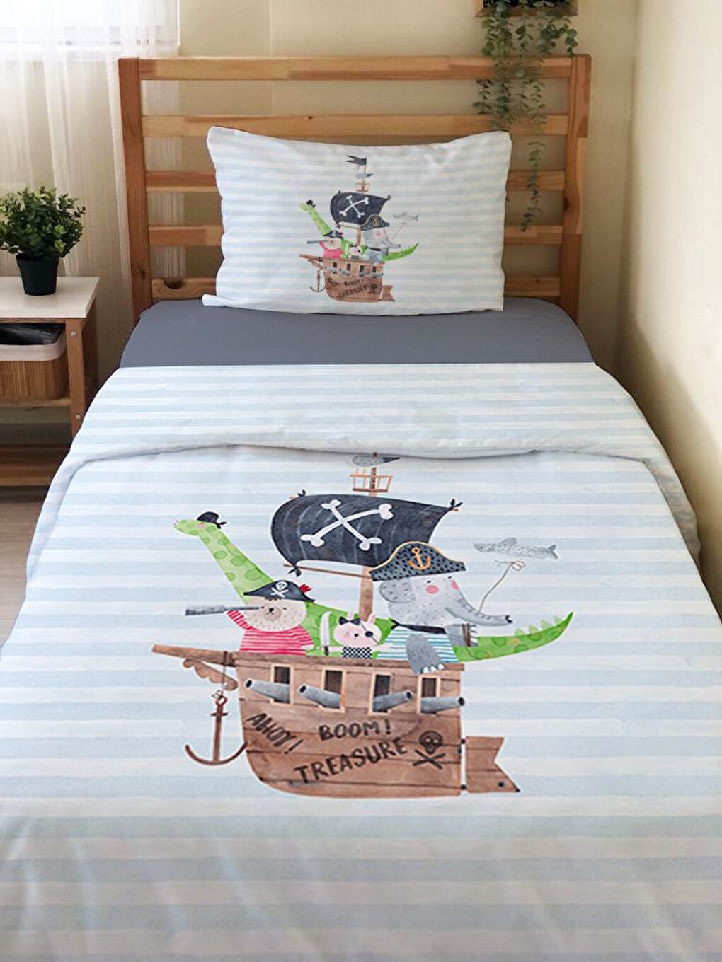 Karışık Korsan Desenli Çarşafsız 2'li Takım Baskılı Tek Kişilik Nevresim Takımı 160x220 cm