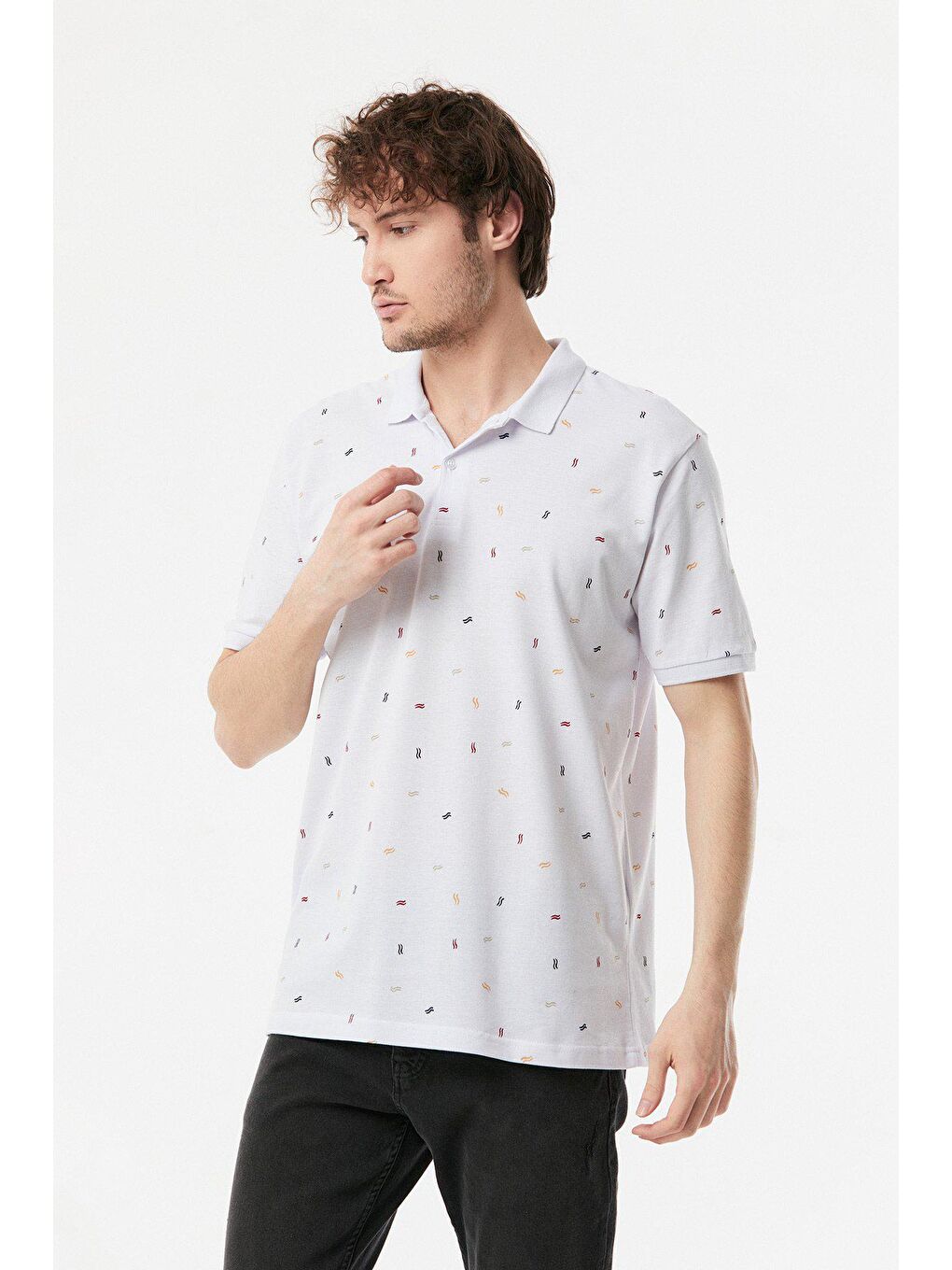 Beyaz Baskılı Polo Yaka Tişört-2