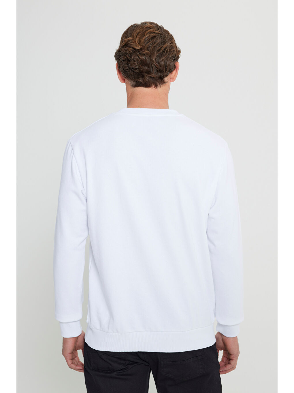 Erkek Beyaz Standart Fit Normal Kesim Bisiklet Yaka Pamuklu Sweatshirt-4