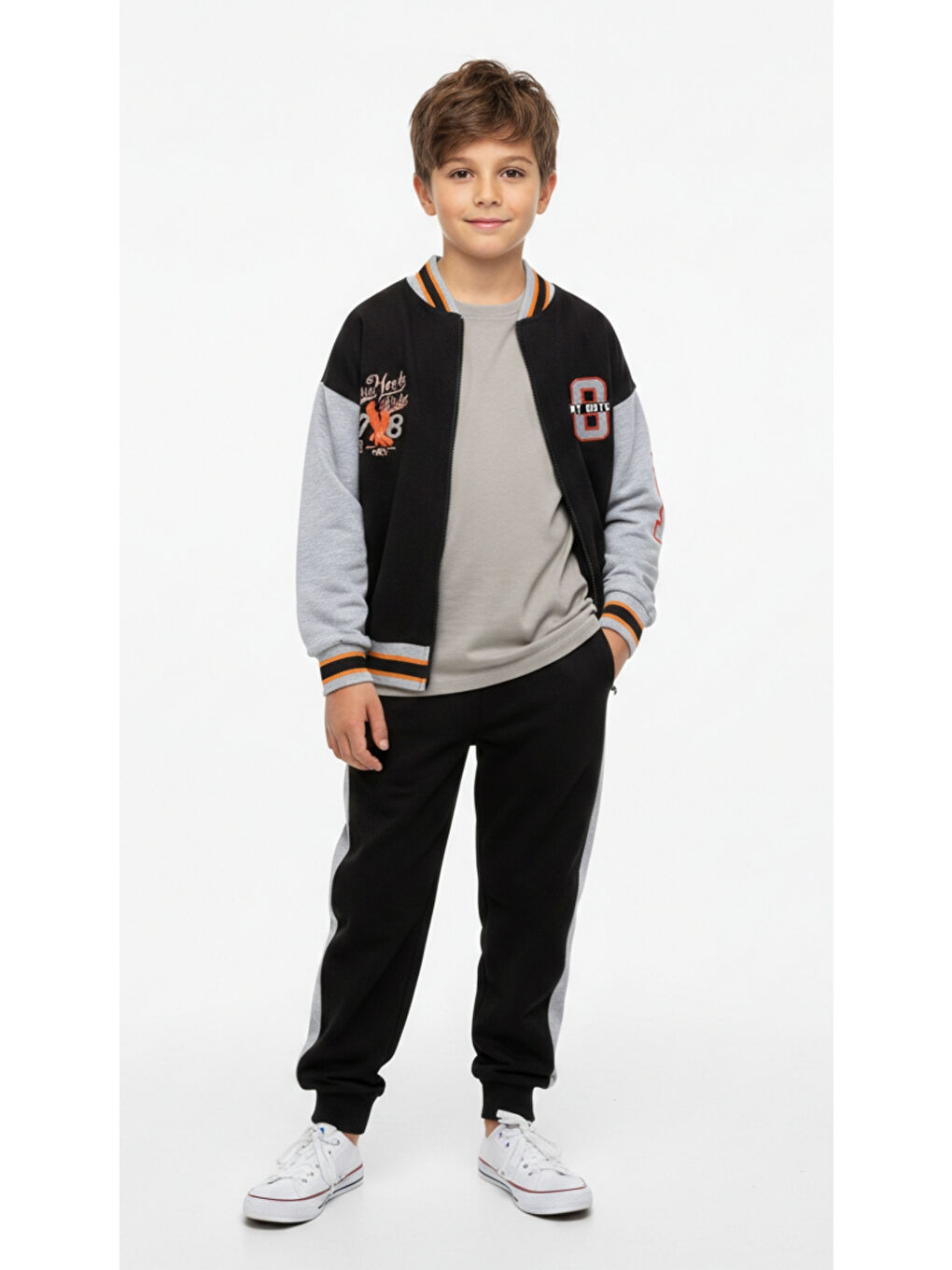 Siyah Erkek Çocuk 2'li Takım Baskılı Kolej Yaka Fermuarlı Sweatshirt & Beli Paçası Lastikli Jogger Eşofma
