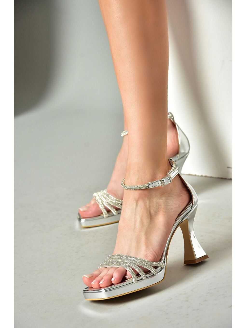 Gri S5693146 Gümüş Kadın Topuklu Ayakkabı-1