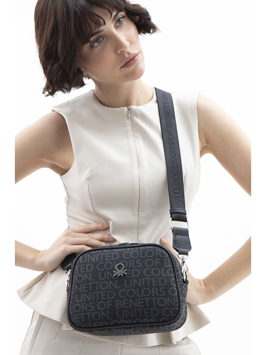 Siyah Kadin Çapraz Çanta Si̇yah BNT1585-1