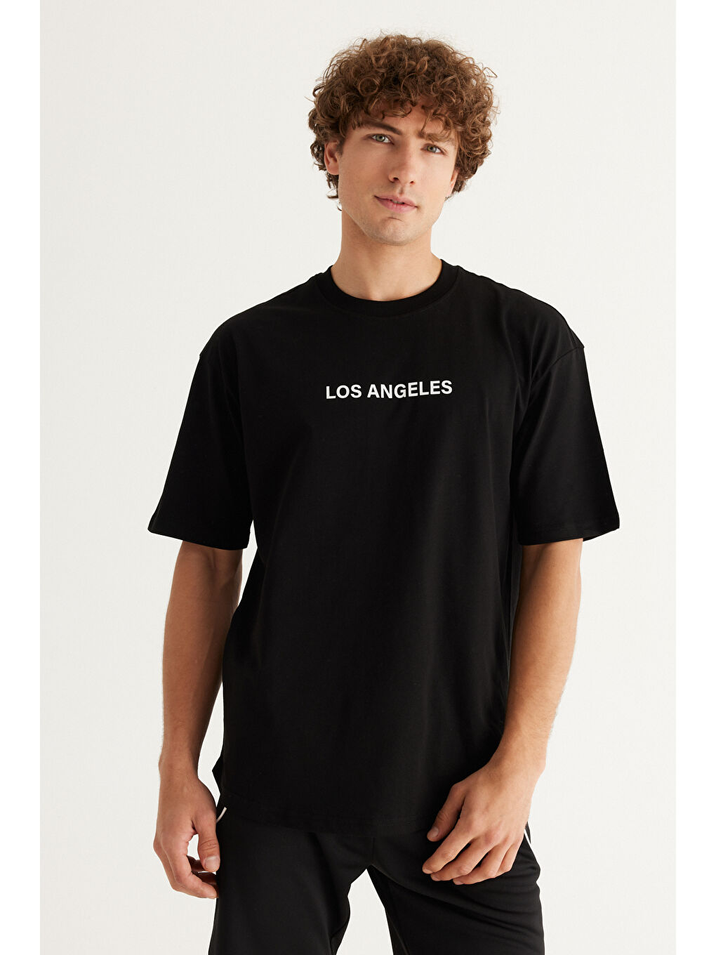 Erkek Siyah Oversize %100 Pamuk Geniş Kesim Baskılı Bisiklet Yaka Tişört-1