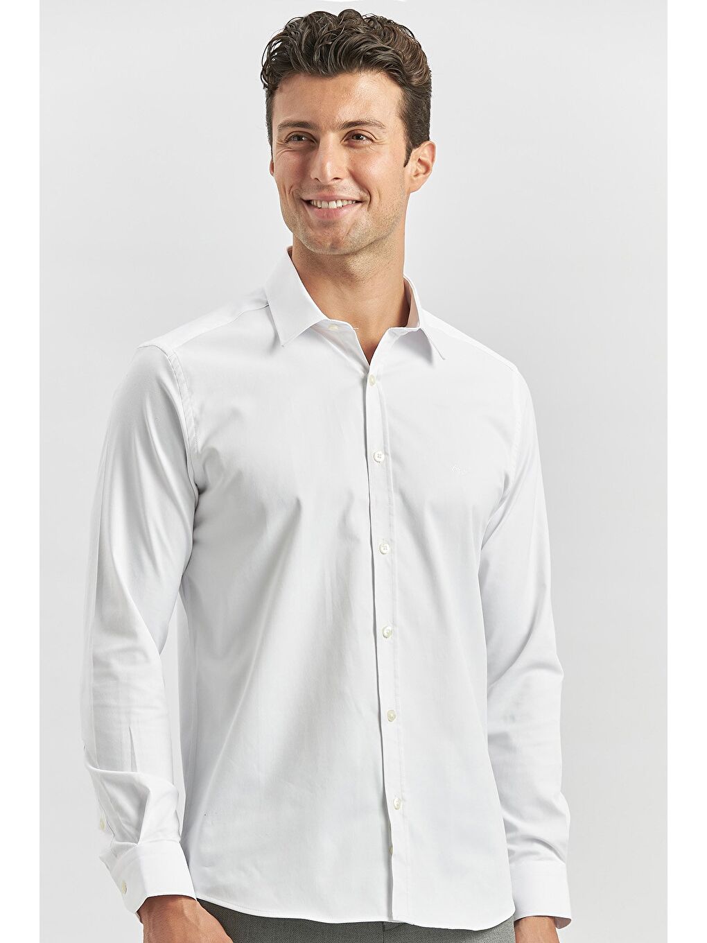 Beyaz Uzun Kol Düz Bez Ayağı 032 Sert Yaka Classic Slim Fit Gömlek 1004240334