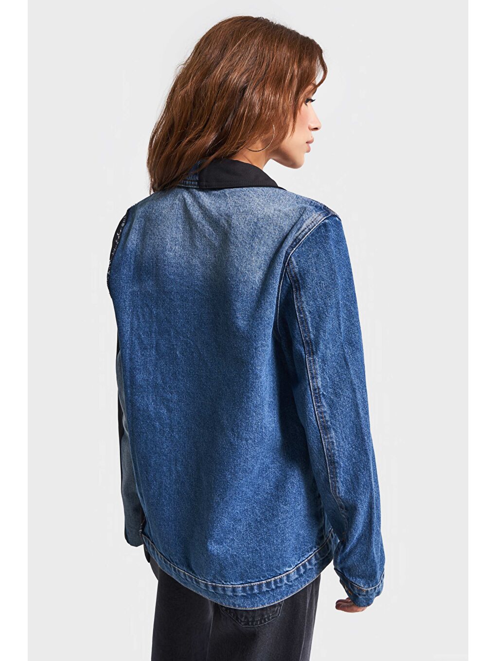 it's basic Mavi Kadın Jean Rengi Kumaş Denim Parçalı Oversize Kruvaze Ceket - 2