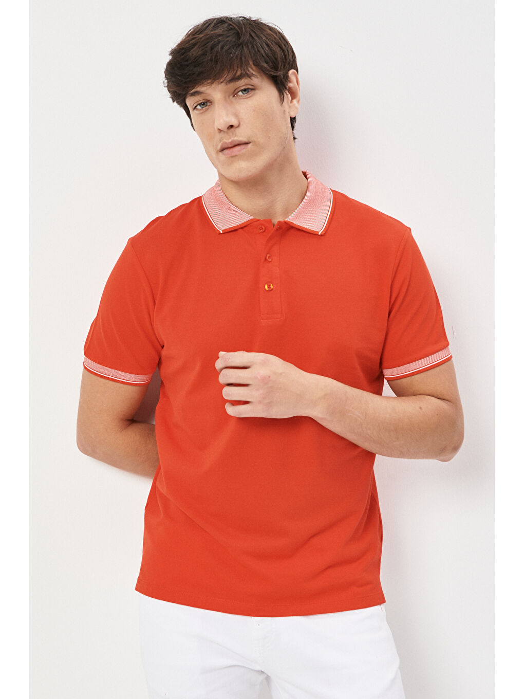 Kırmızı Erkek Nar Çiçeği Slim Fit Dar Kesim Kıvrılmaz Polo Yaka Kısa Kollu Tişört-2
