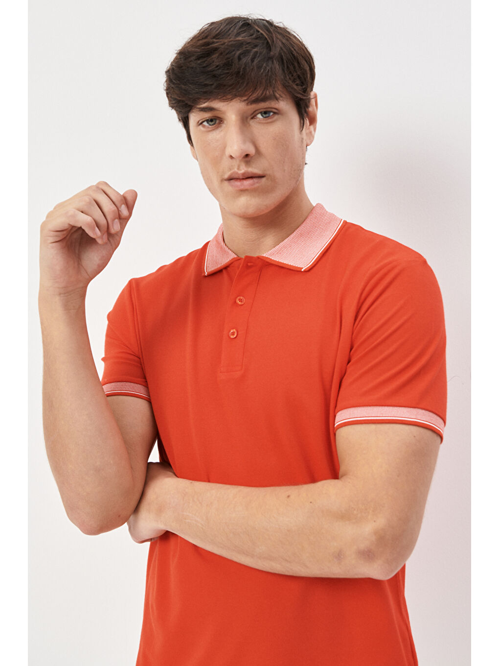 Kırmızı Erkek Nar Çiçeği Slim Fit Dar Kesim Kıvrılmaz Polo Yaka Kısa Kollu Tişört-3