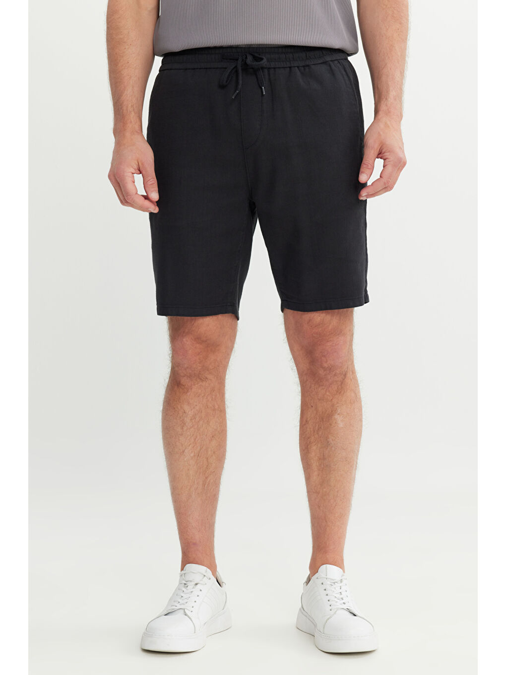 Erkek Siyah-Açık Gri 2'li Paket %100 Pamuk Comfort Fit Beli Bağlamalı Flamlı Yan Cepli Şort-1