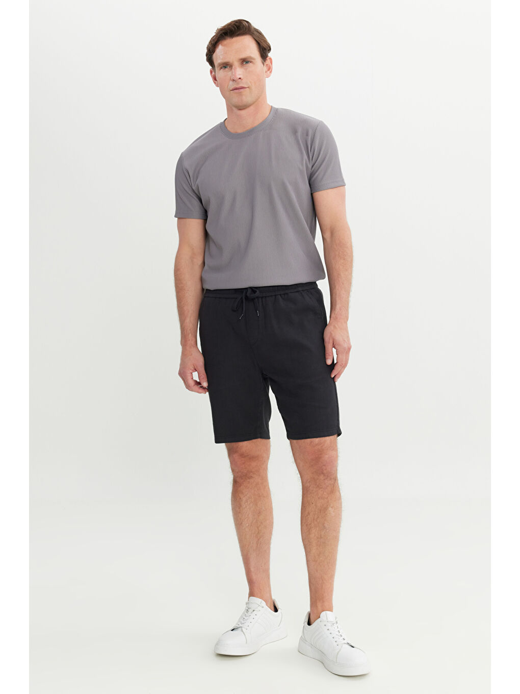 Erkek Siyah-Açık Gri 2'li Paket %100 Pamuk Comfort Fit Beli Bağlamalı Flamlı Yan Cepli Şort-3