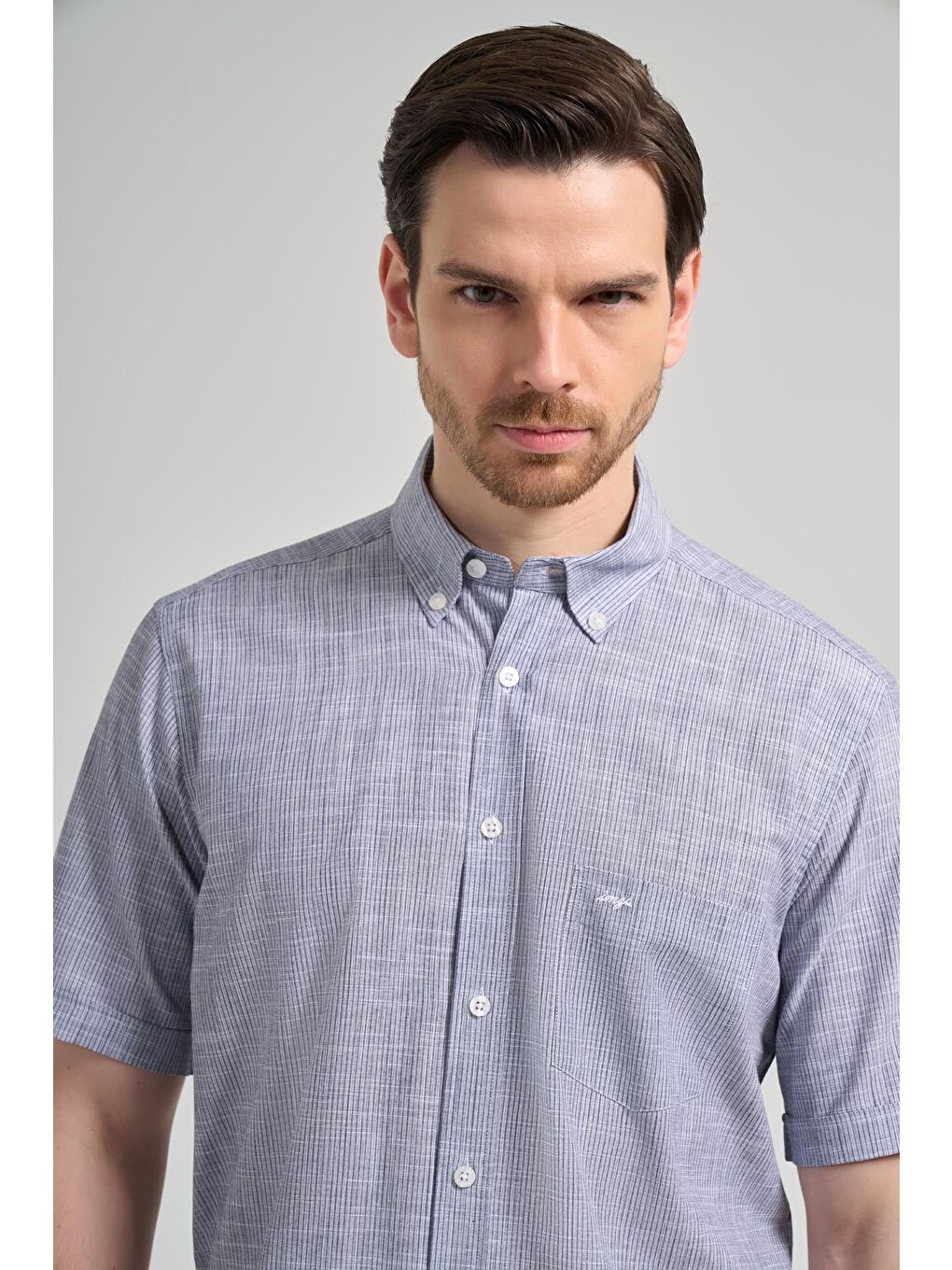 Lacivert Kısa Kol Çizgili Desen Düğmeli Yaka Cepli Classic Comfort Fit Gömlek 1004250163-3