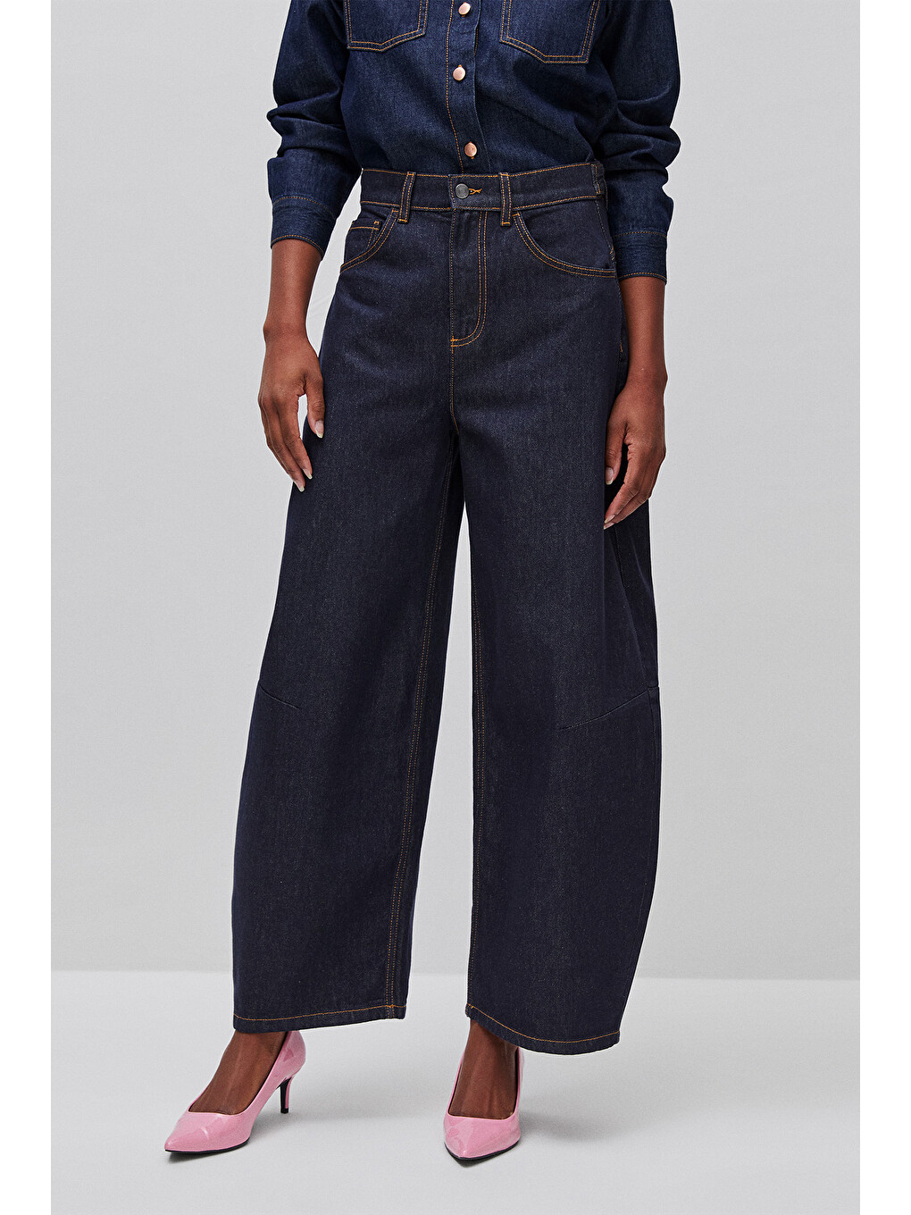 Kadın Koyu Mavi %100 Pamuk Cepli Denim Pantolon