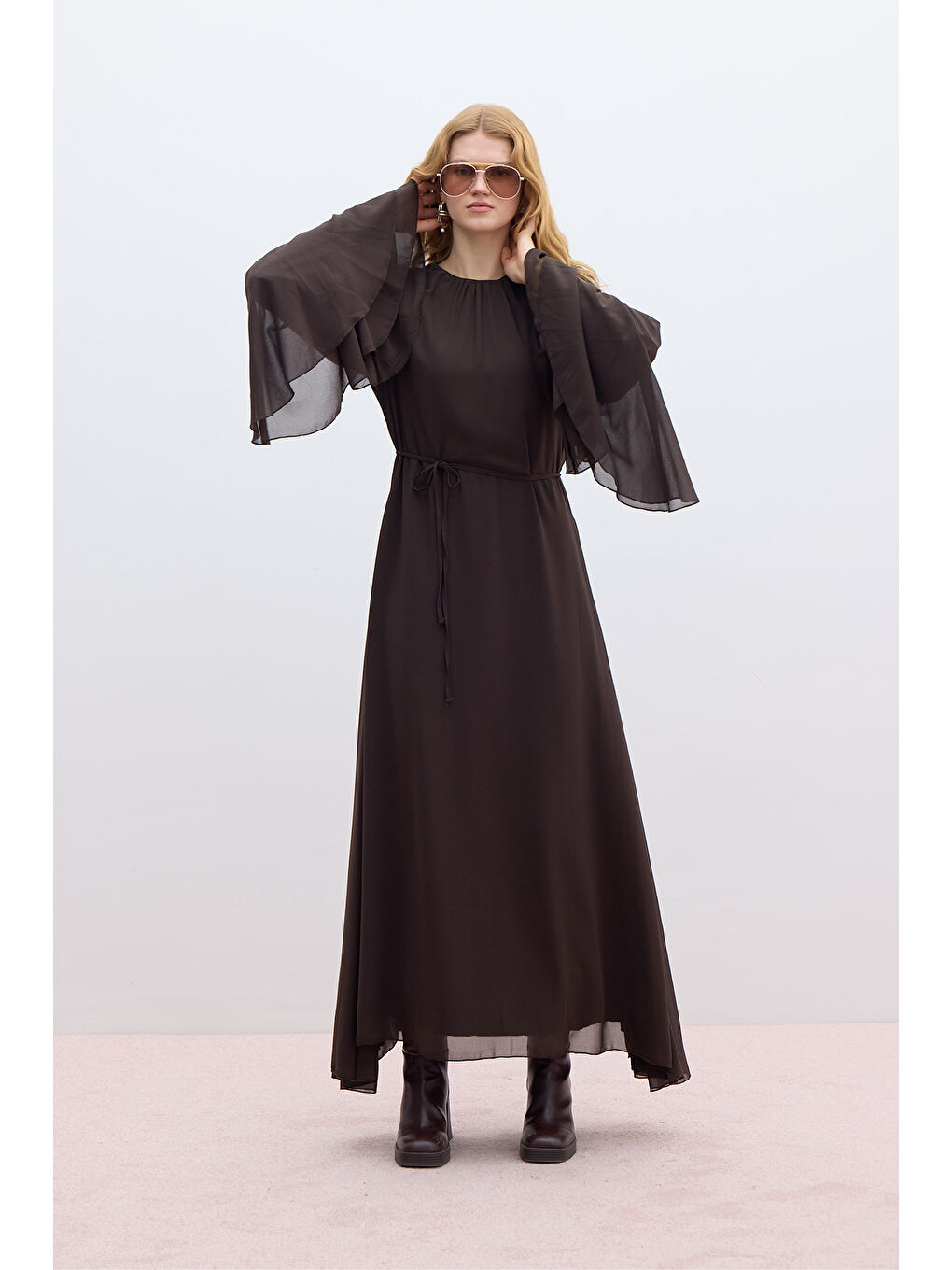 Şifon Volanlı Elbise Kahverengi-4