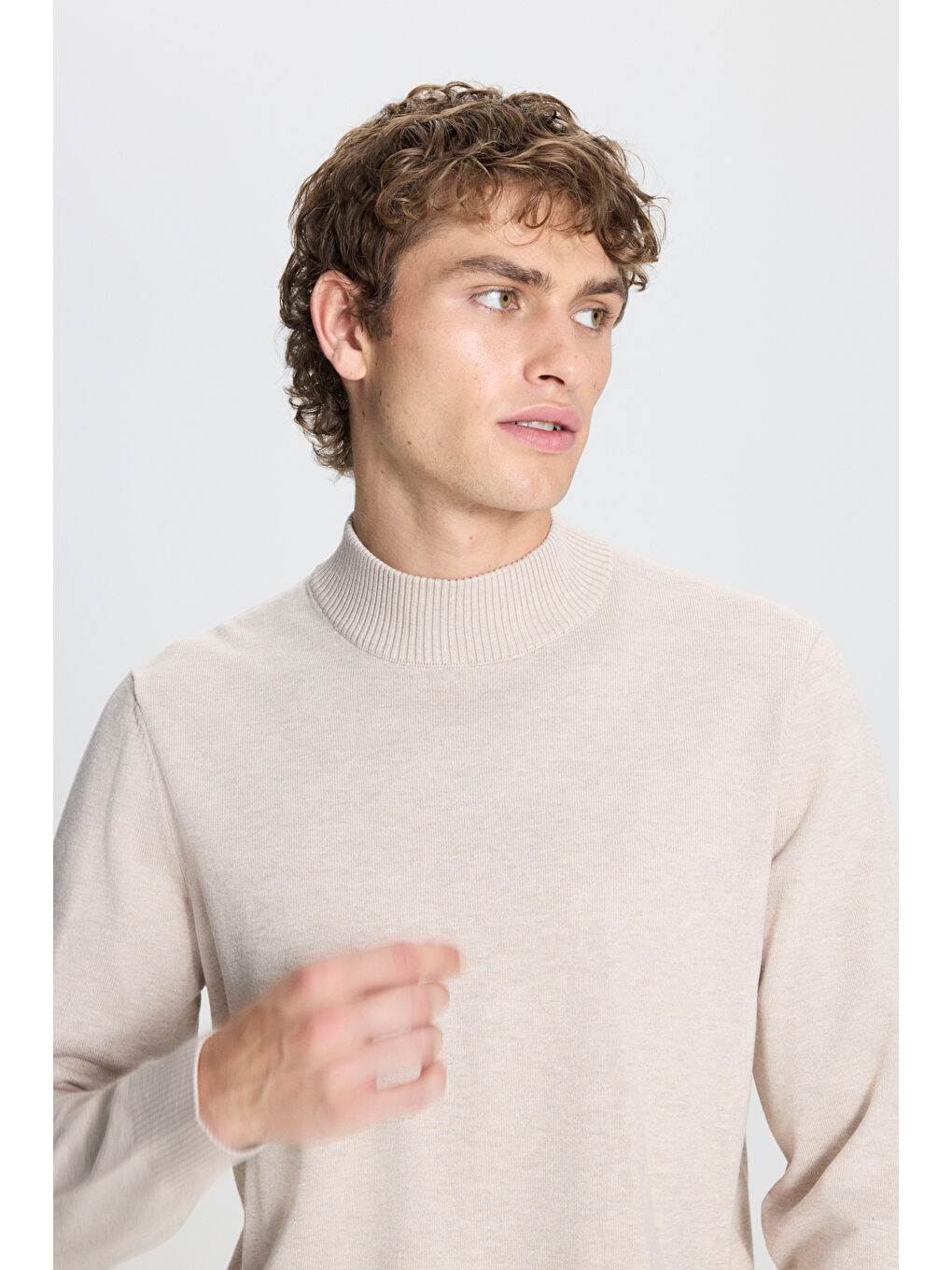 Erkek Bej Melanj Standart Fit Normal Kesim Yarım Balıkçı Yaka Triko Kazak-3