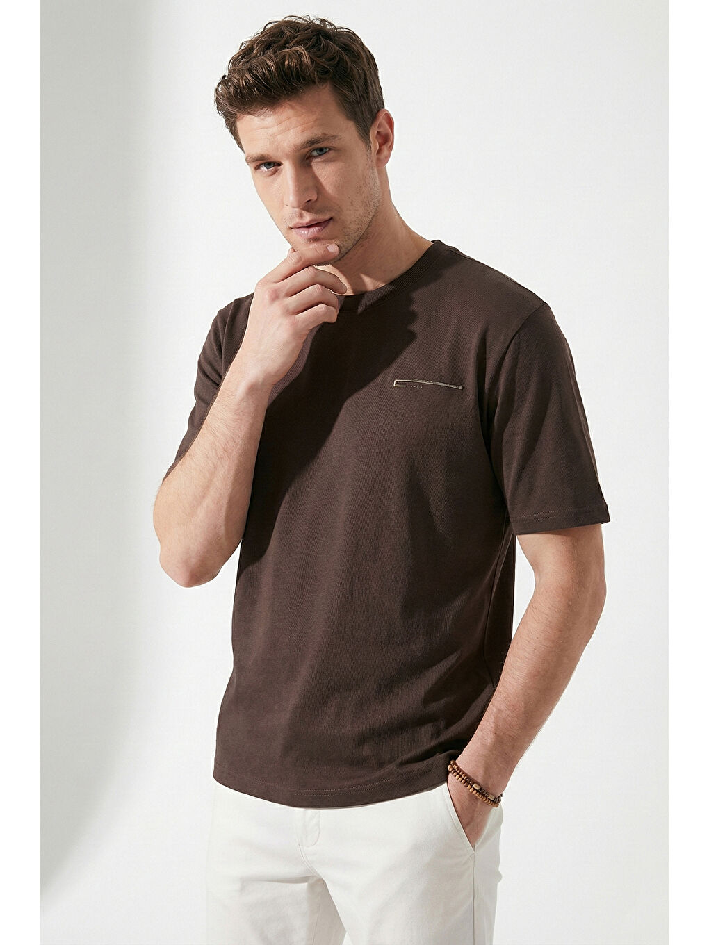 Kahverengi Pamuklu Regular Fit Bisiklet Yaka T Shirt 5904095