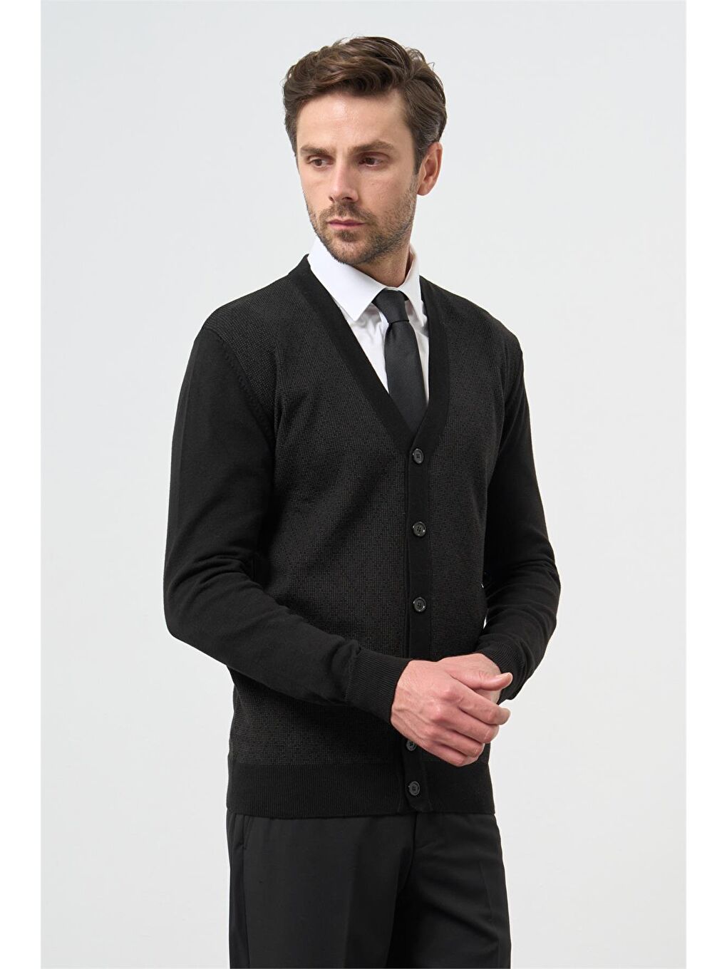 Siyah Uzun Kol Kendinden Desenli Örme V Yaka Classic Comfort Fit Triko 1012245161-1