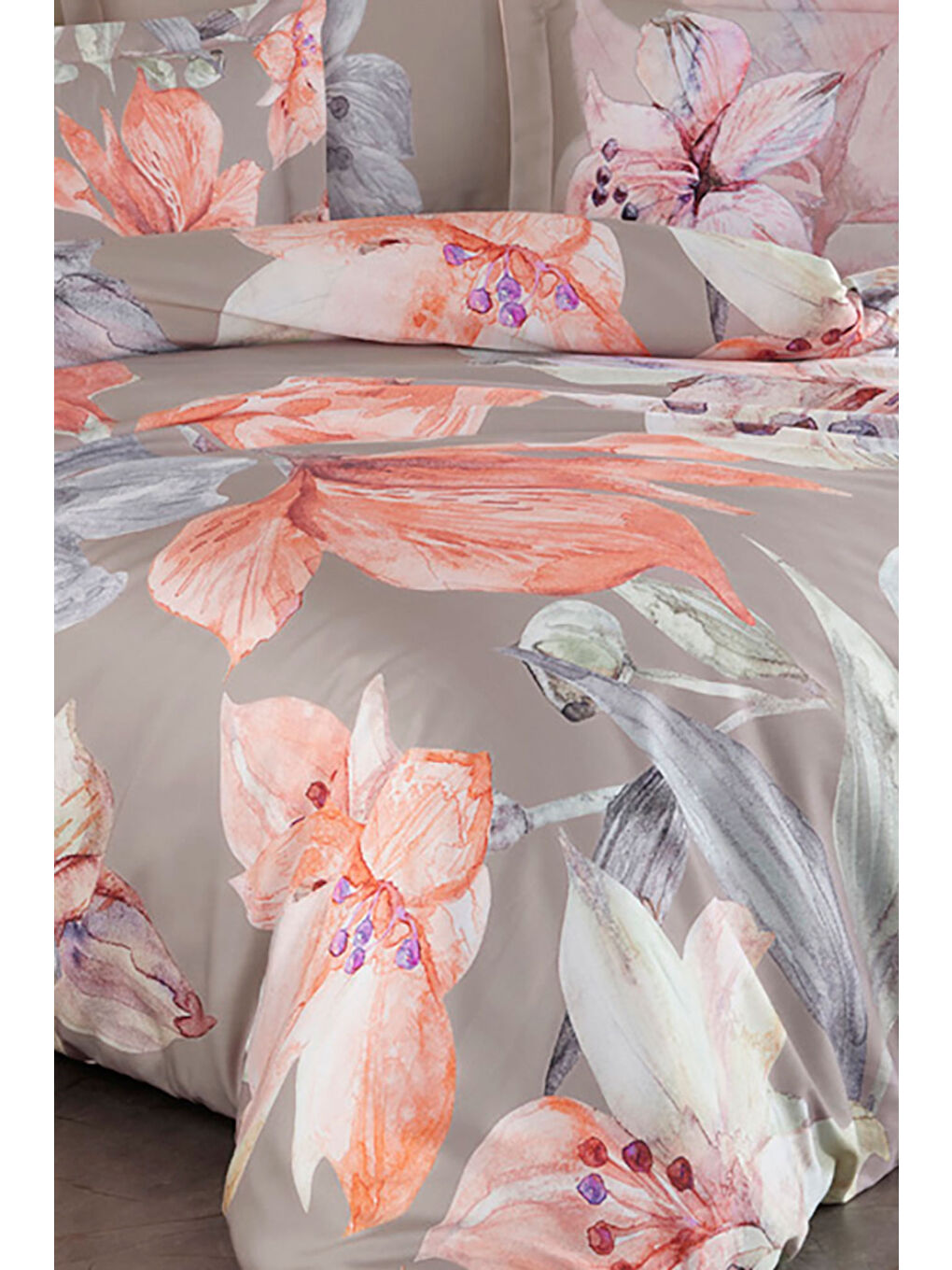 Karışık Royal Saten Çift Kişilik 300TC Nevresim Takımı - ERİCA-1