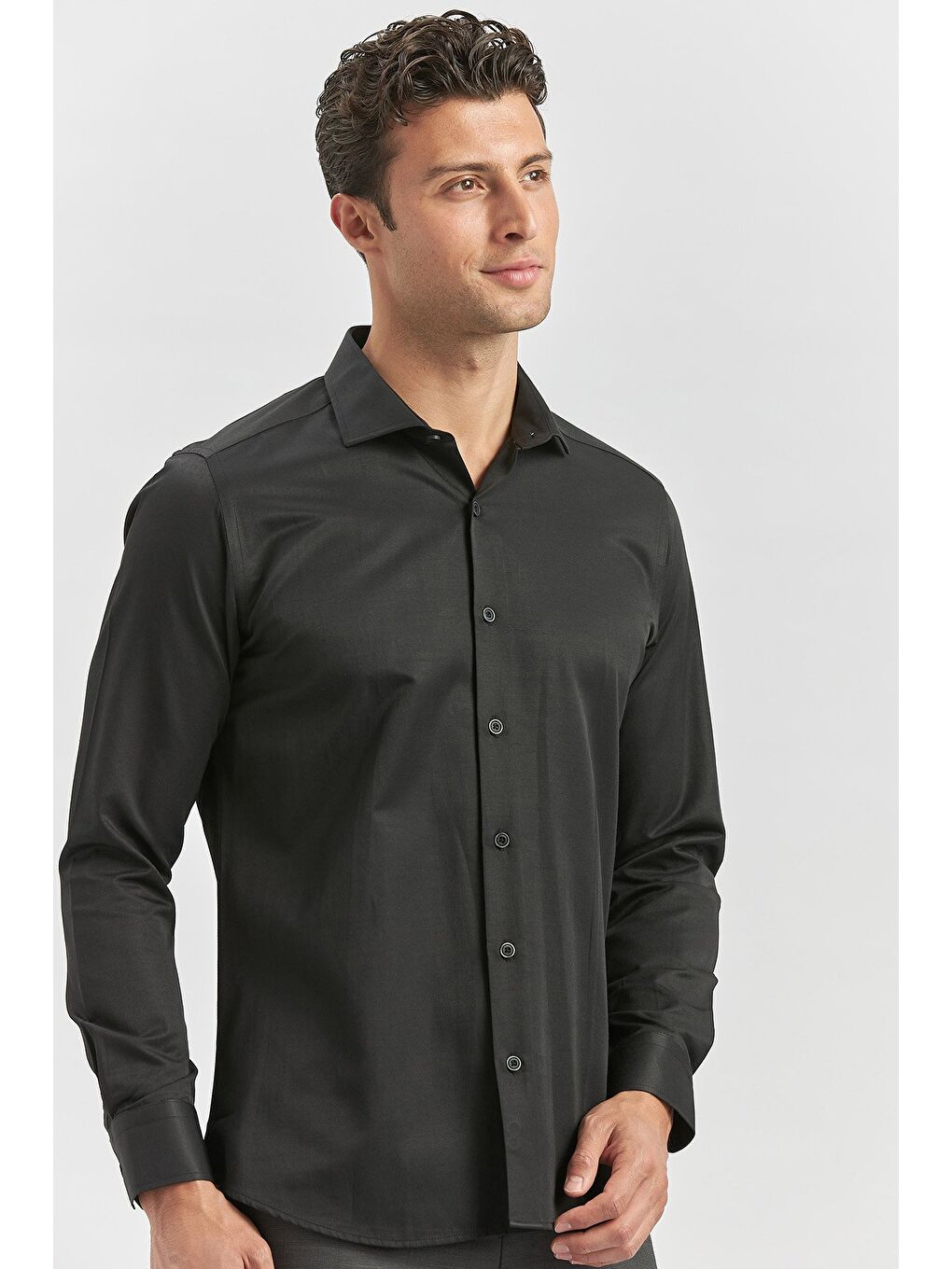 Siyah Uzun Kol Düz Bez Ayağı Yarım İtalyan Yaka Classic Slim Fit Gömlek 1004240268-1