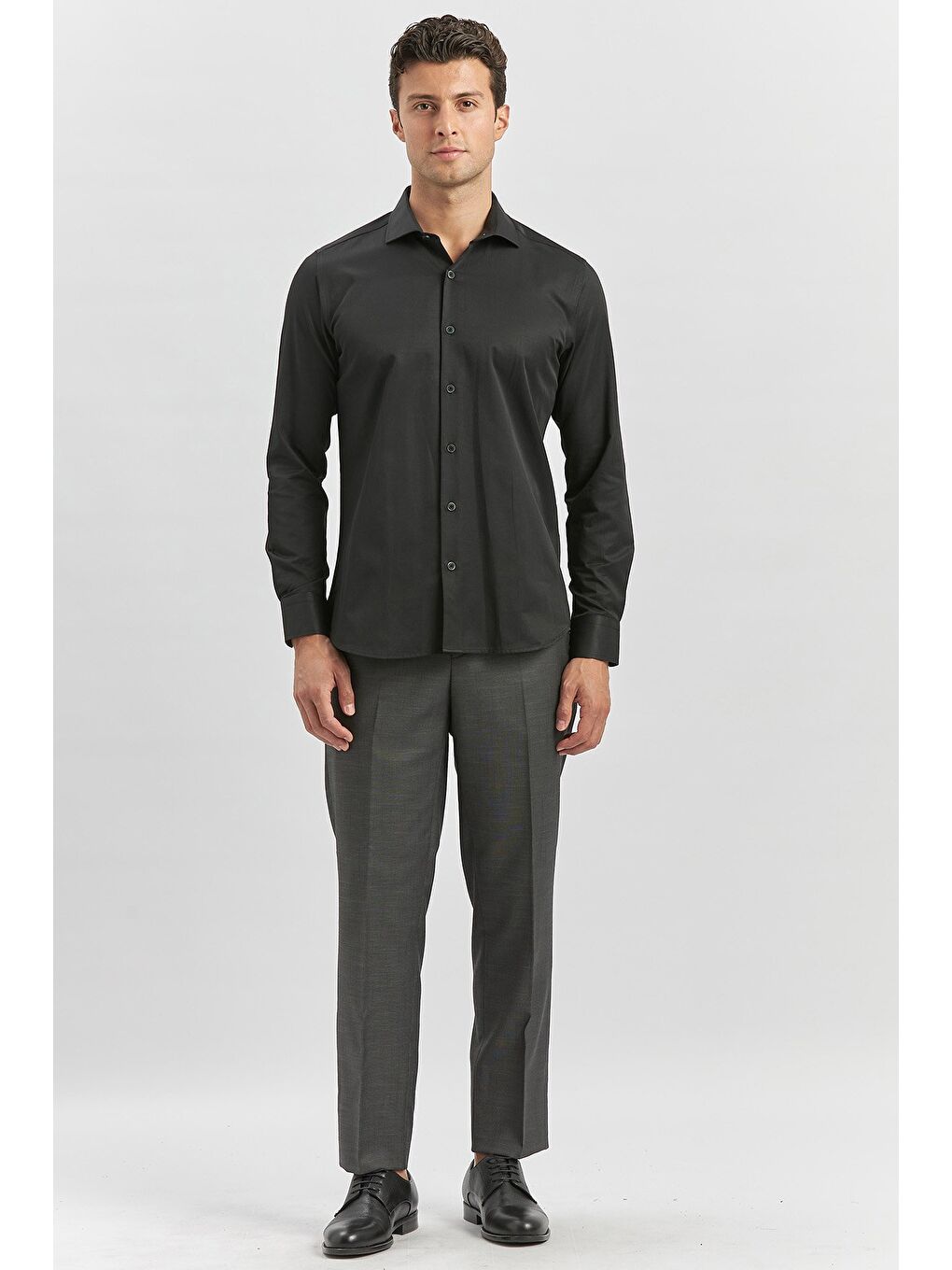 Siyah Uzun Kol Düz Bez Ayağı Yarım İtalyan Yaka Classic Slim Fit Gömlek 1004240268-3