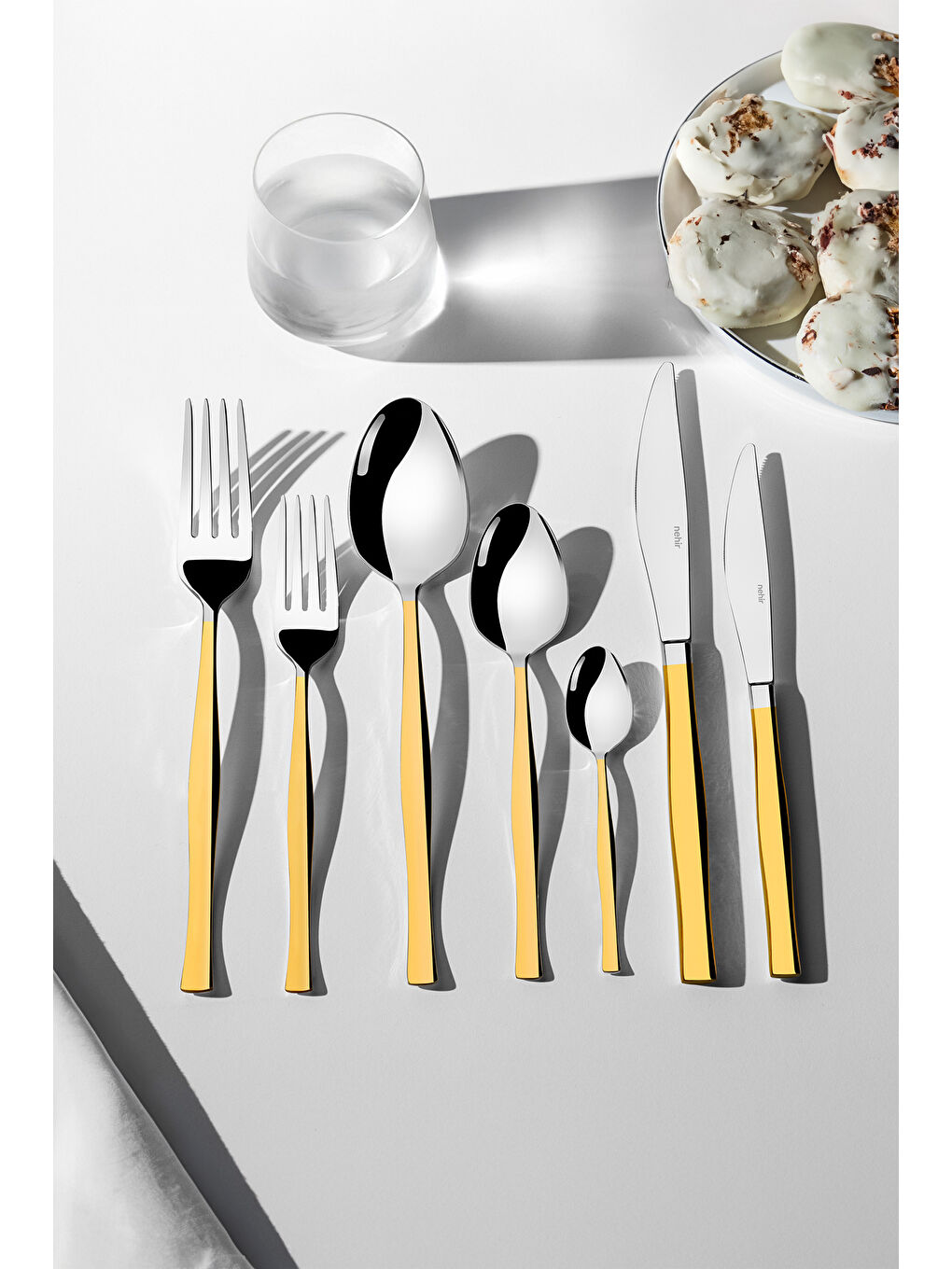 Sarı Zarif Altın Sade 12 Kişilik 89 Parça Deri Kutulu Çatal Kaşık Bıçak Takımı