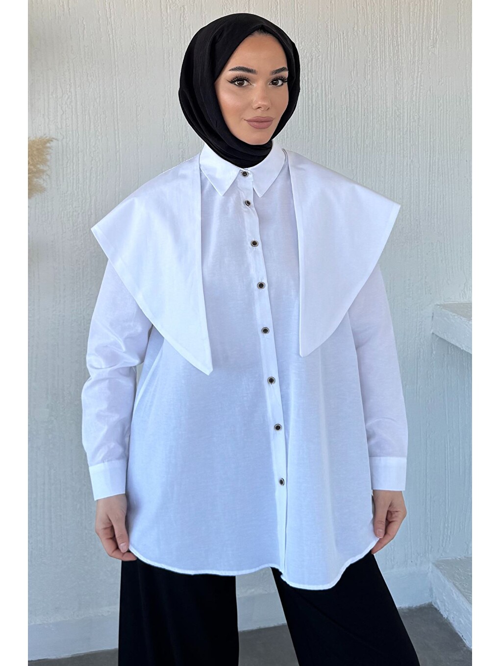 Beyaz Yaka Detaylı Bel Bağcıklı Tesettür Gömlek-3