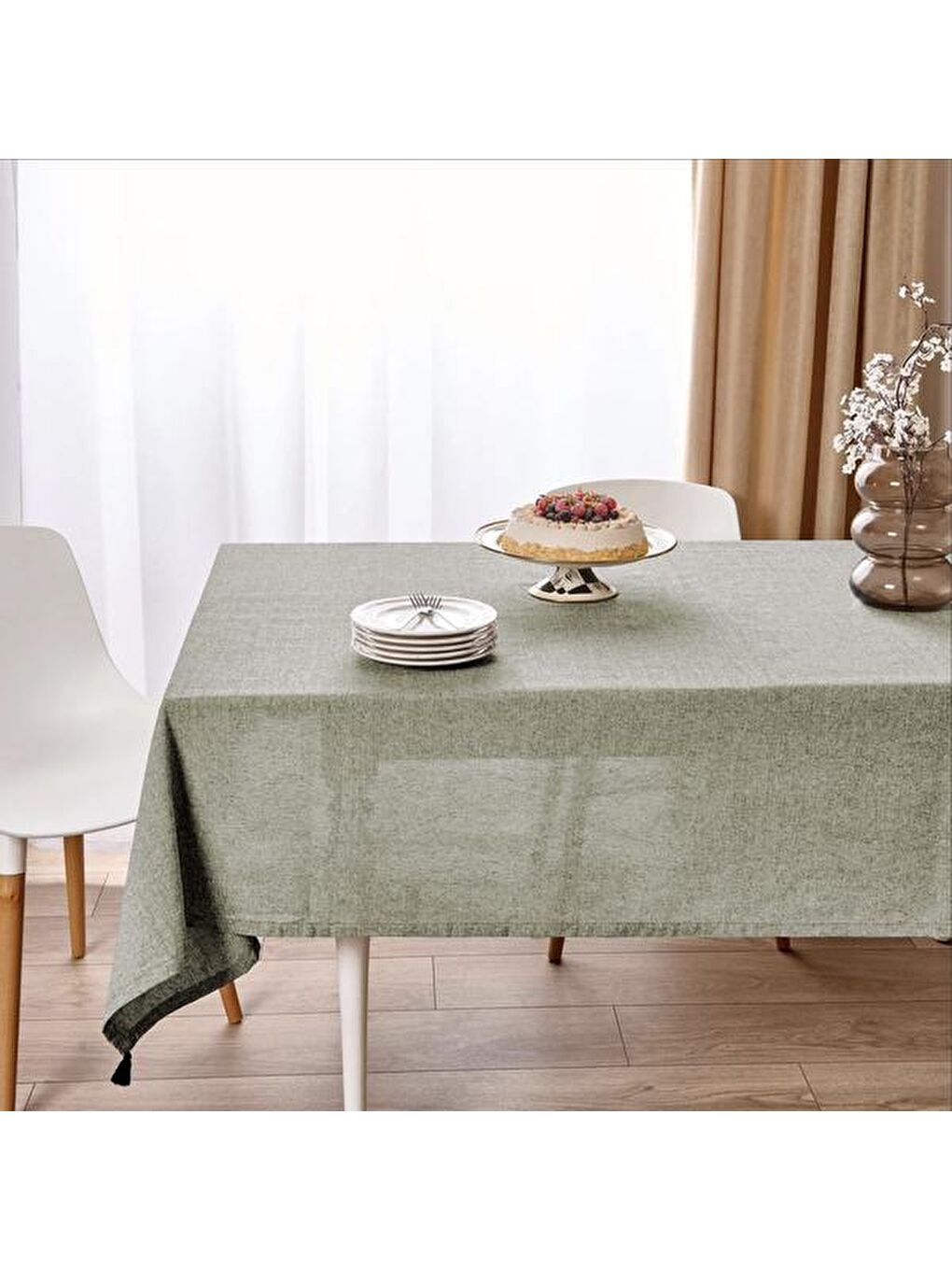 Soft Tuch Püsküllü Masa Örtüsü - Yeşil - 150x220 cm