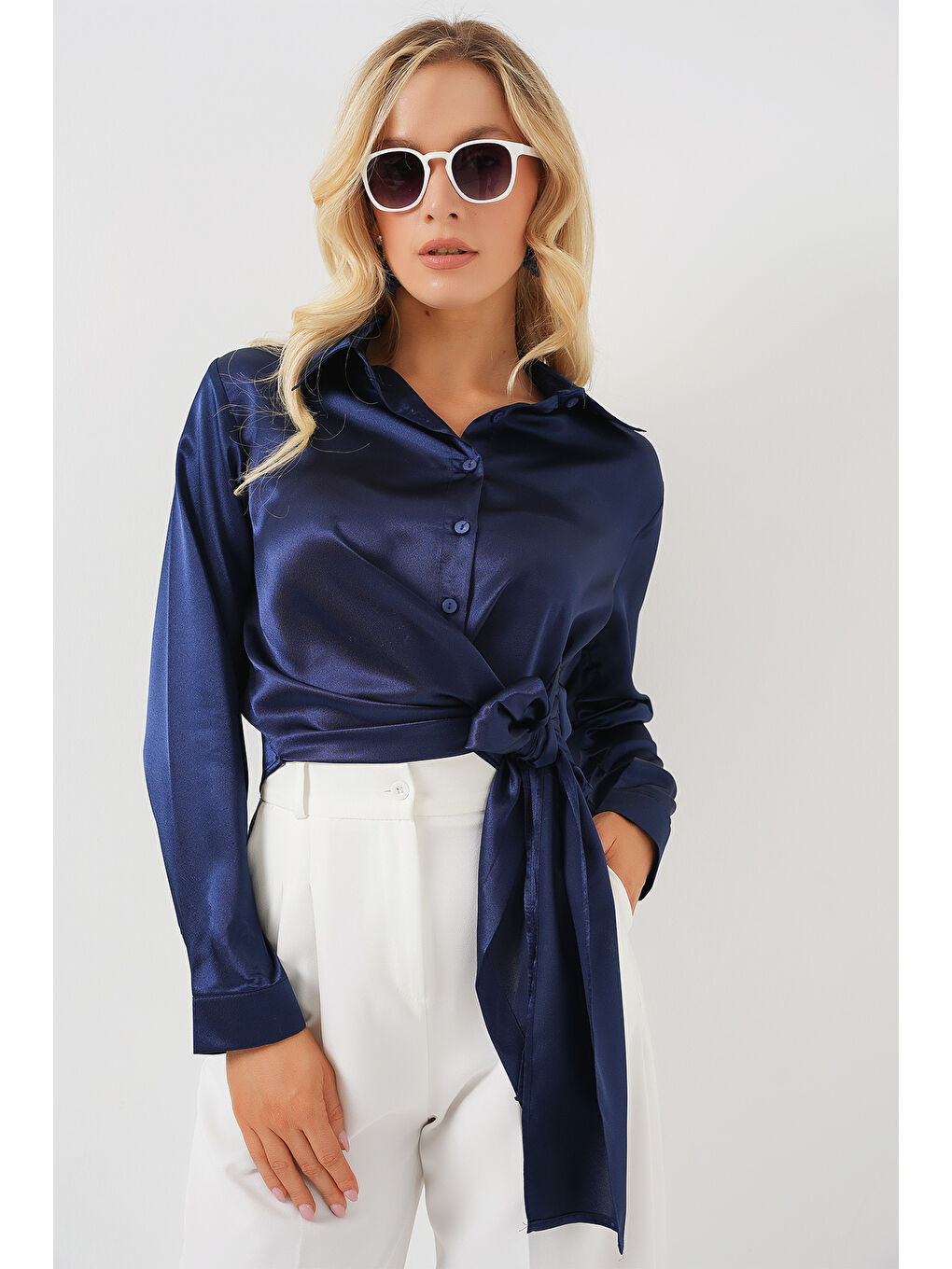 Kadın Bağlamalı Uzun Kol Saten Gömlek 20287 - Lacivert-2