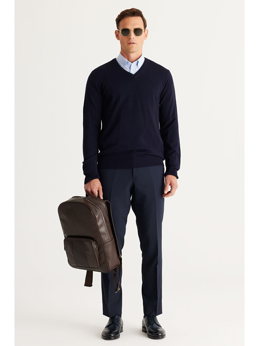 Erkek Lacivert Anti-Pilling Tüylenme Yapmayan Standart Fit Normal Kesim V Yaka Triko Kazak-1