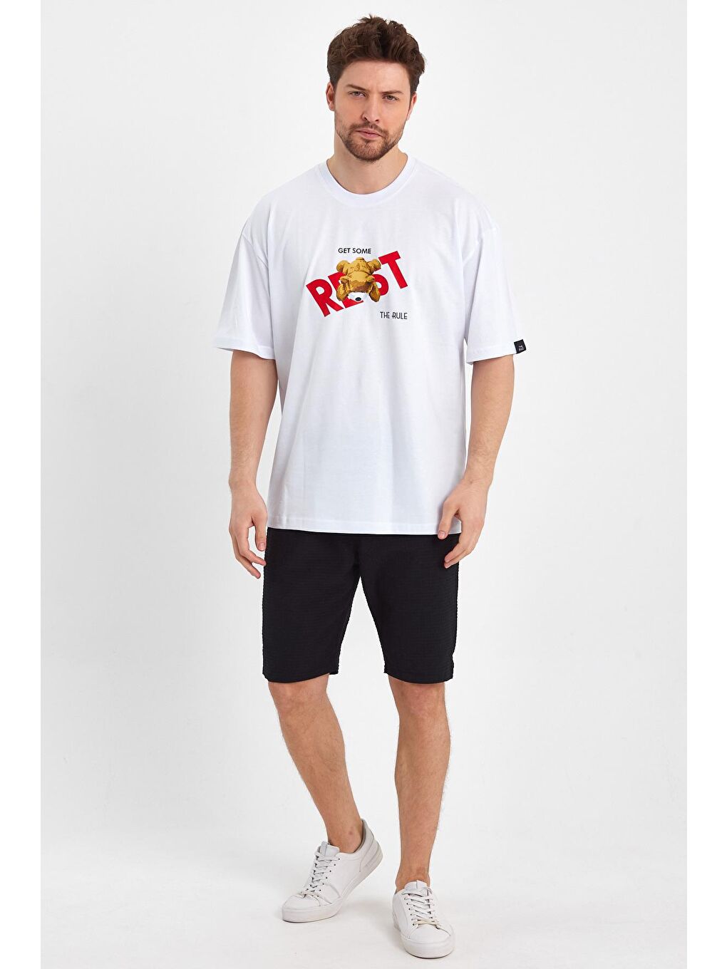 Beyaz Oversize Fit Bisiklet Yaka %100 Pamuk Ayıcık Baskılı Erkek Tişört RF0407-4