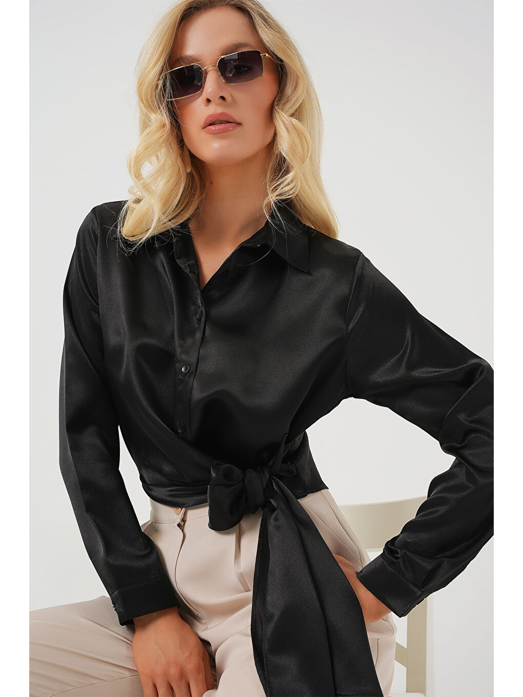 Kadın Bağlamalı Uzun Kol Saten Gömlek 20287 - Siyah