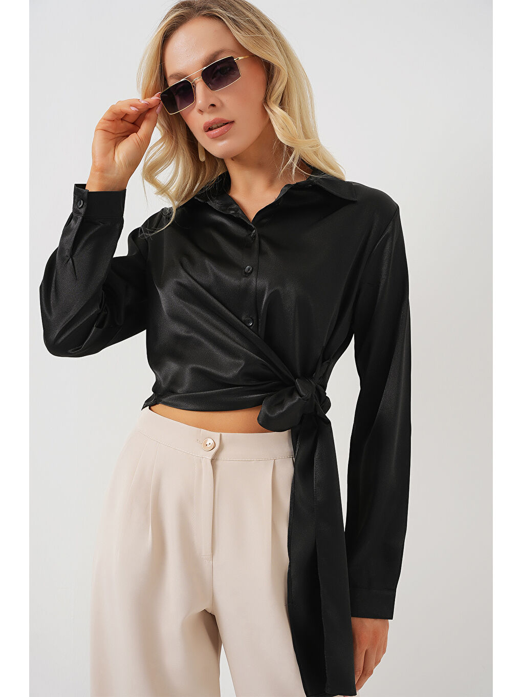 Kadın Bağlamalı Uzun Kol Saten Gömlek 20287 - Siyah-2
