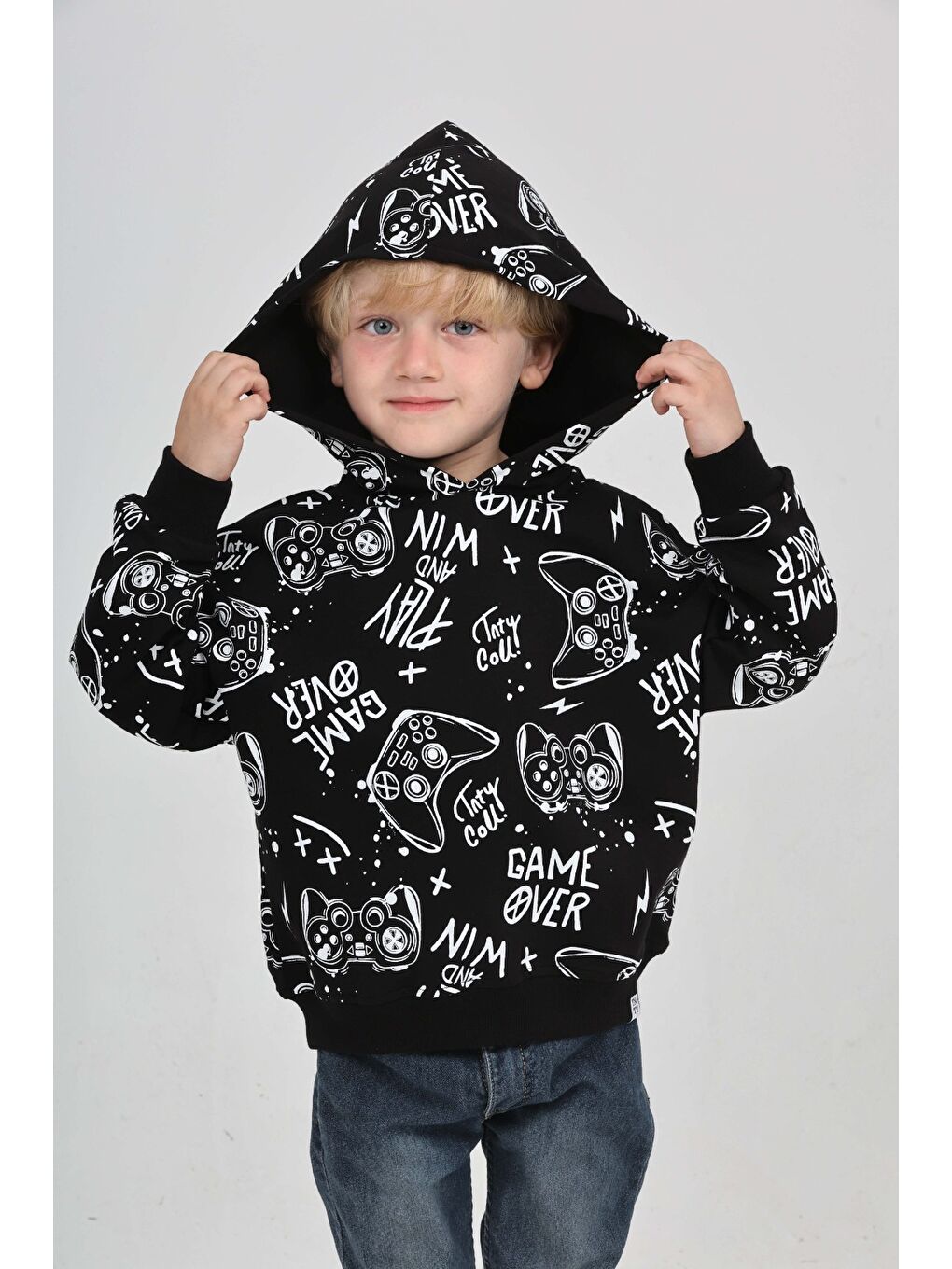 Siyah Erkek Çocuk Oyun Baskılı Sweatshirt-4
