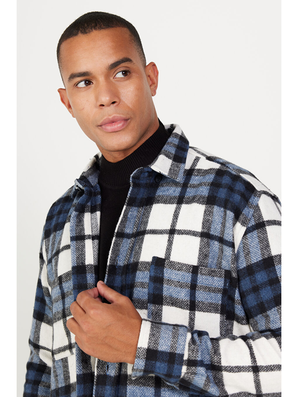 Lacivert Erkek İndigo-Siyah Oversize Fit Geniş Kesim Düğmeli Yaka Cepli Ekose Desenli Oduncu Gömlek Ceket-3
