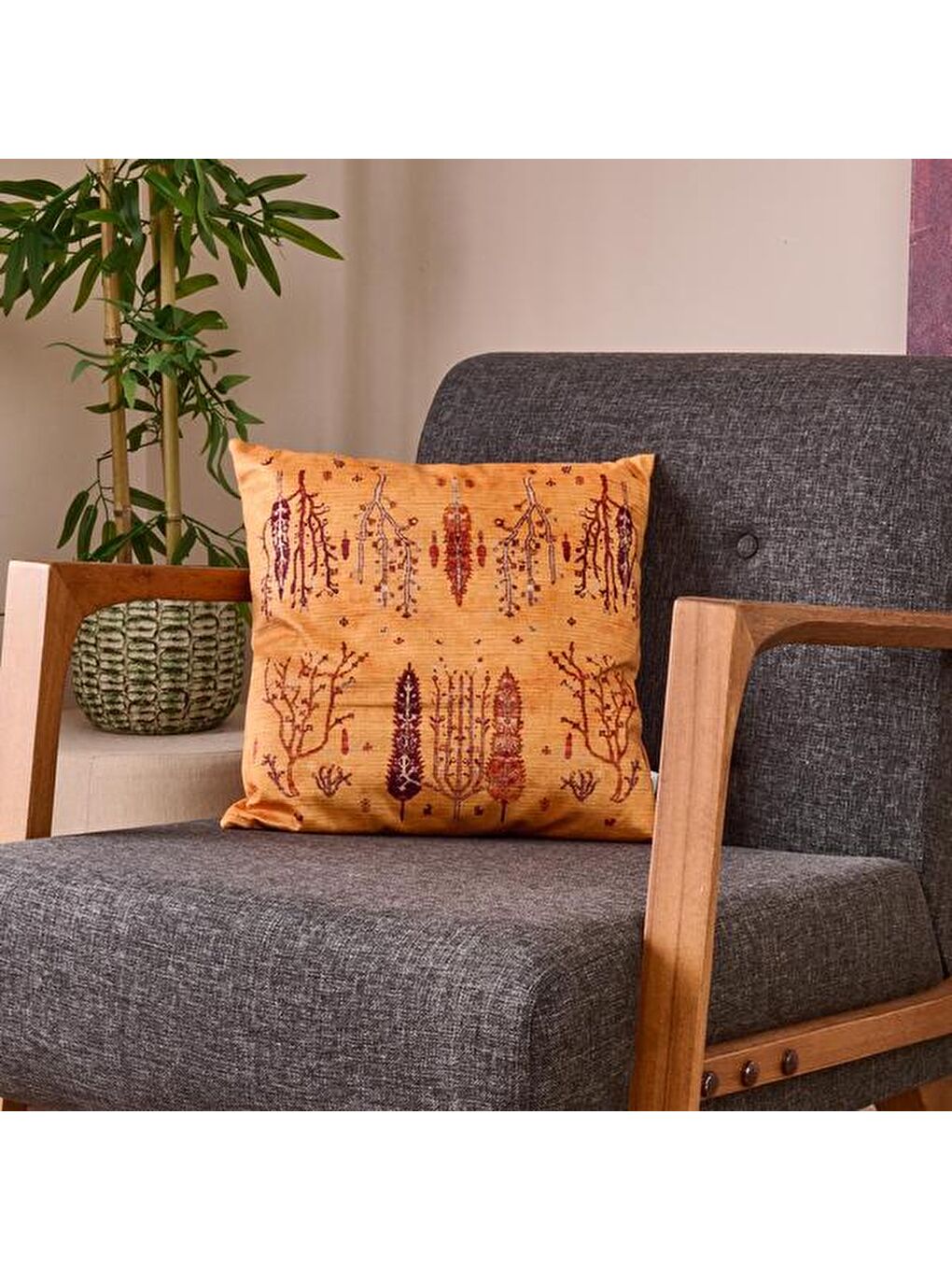 Soft Geleneksel Desenli Kırlent - Turuncu - 40x40 cm