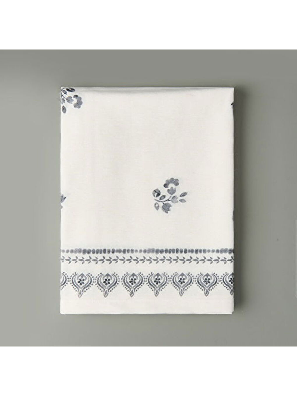 Soft St Tropez Masa Örtüsü - Gri - 150x150 cm-3