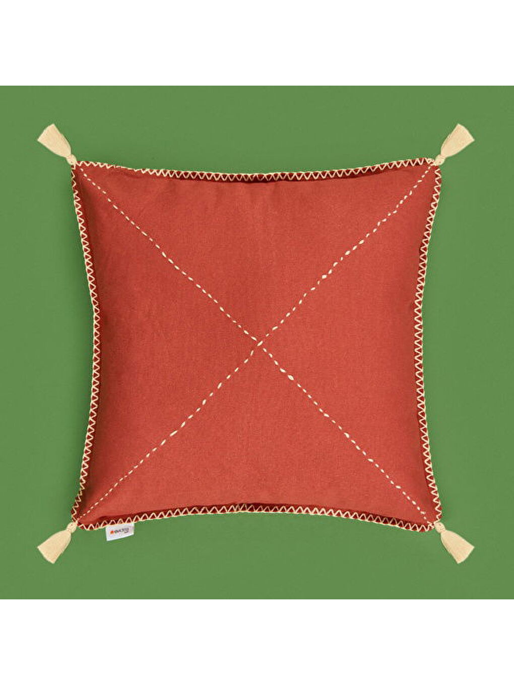 Kahverengi Soft Colorful Püskül Detaylı Kırlent - Kiremit - 40x40 cm