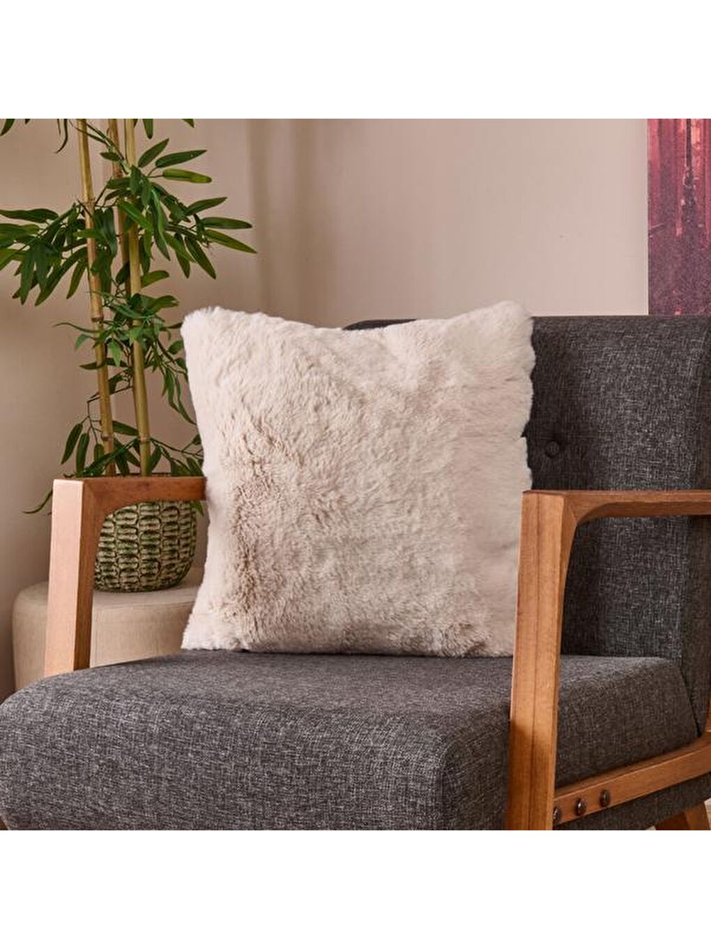 Soft Post Kırlent - Ekru - 45x45 cm