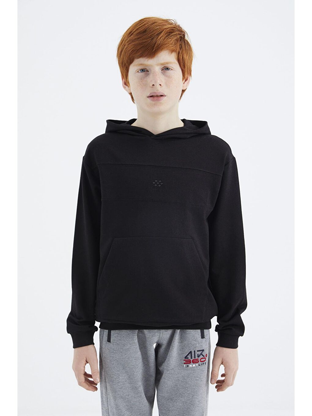 TOMMYLIFE Siyah Kapüşonlu Basic Erkek Çocuk Sweatshirt - 11181