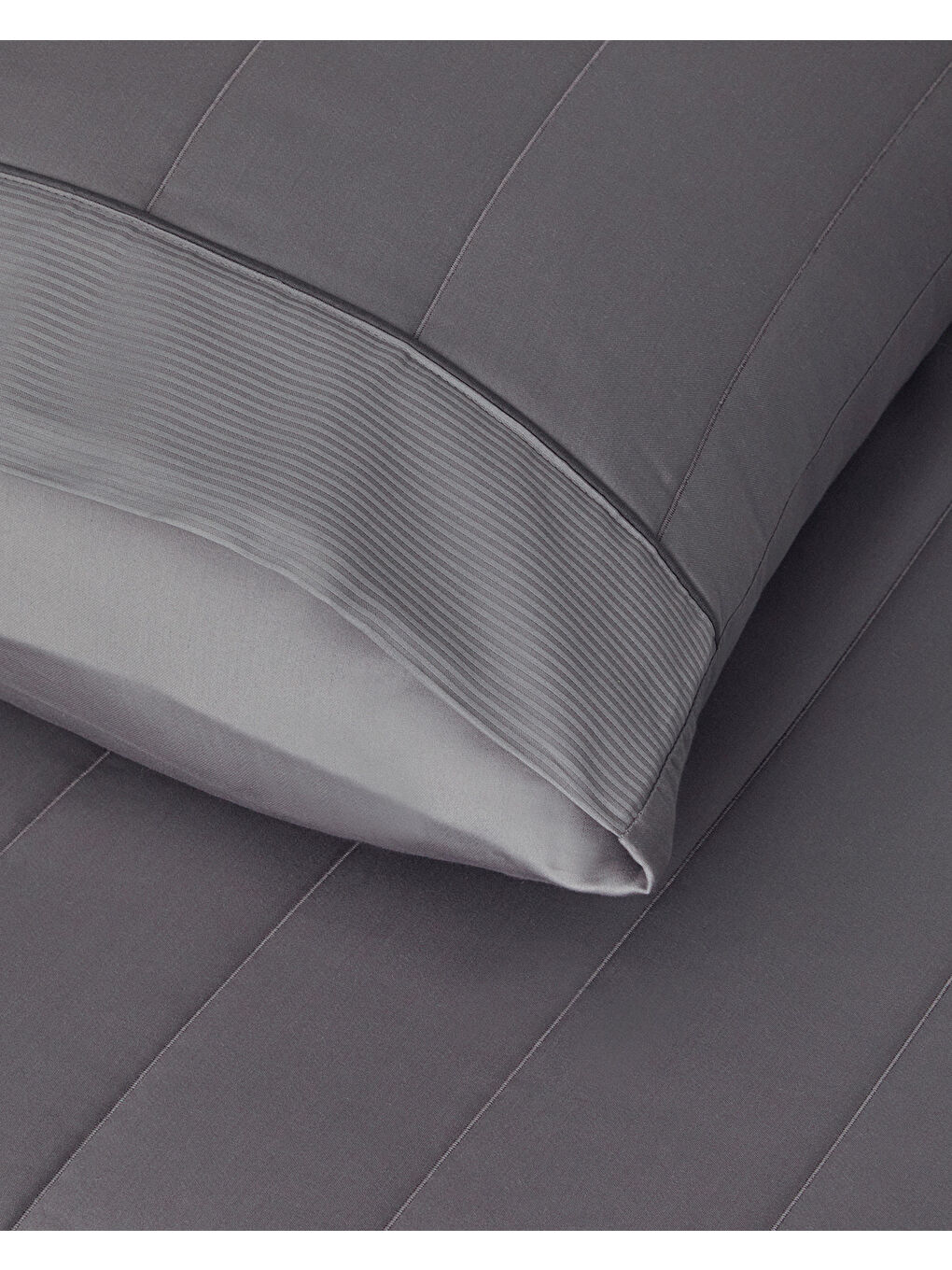 Valery Pamuk Saten Kapitoneli King Size Yatak Örtüsü Takımı 240x260 cm Koyu Gri-2