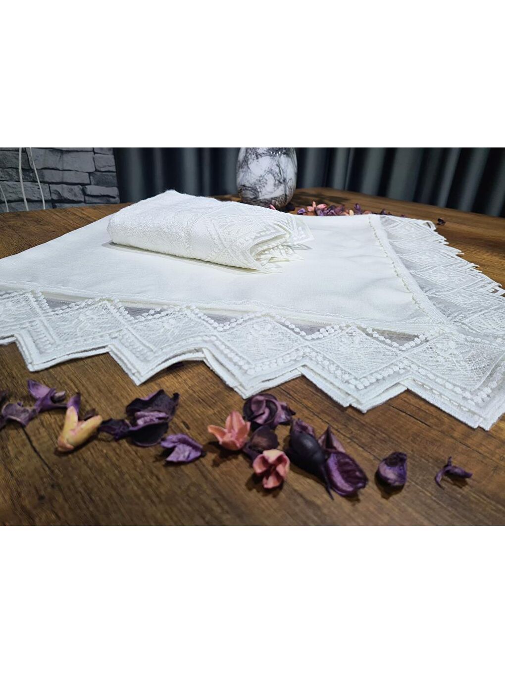 Ekru Fransız Güpürlü Dantelle Havlu Bohça 2li Set Krem-3