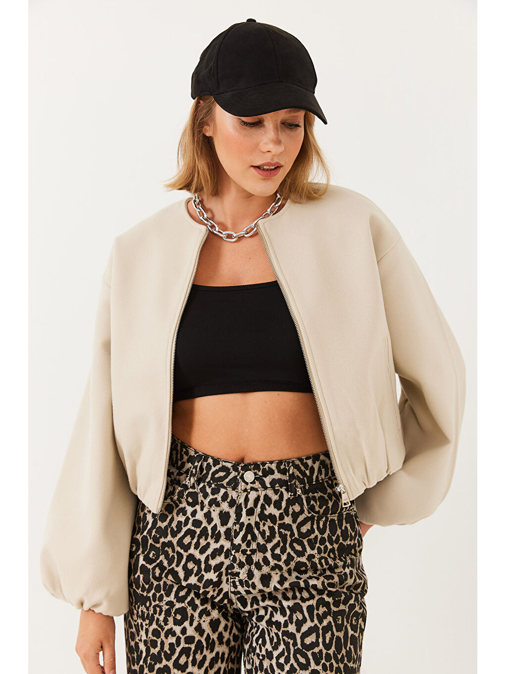 Bej Kadın Lastik Detaylı Bomber Ceket-1