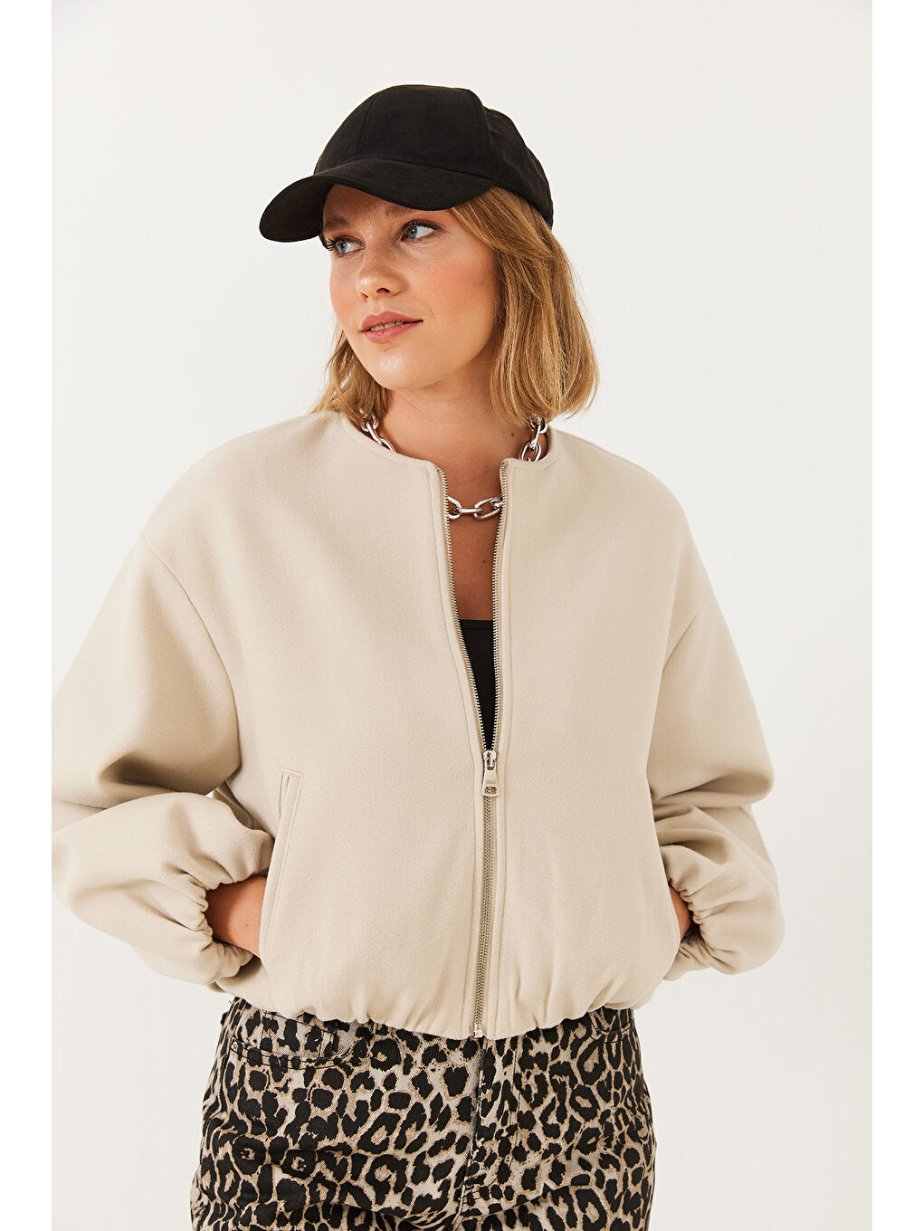 Bej Kadın Lastik Detaylı Bomber Ceket-4