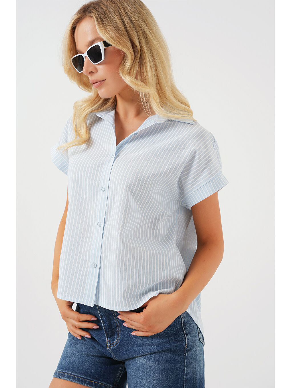 Kadın Çizgili Kısa Kol Gömlek 20324 - Açık Mavi-2