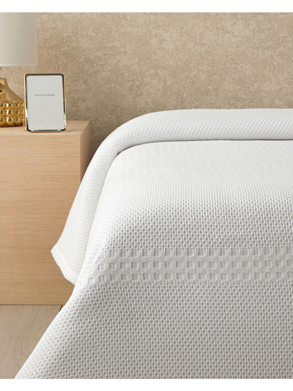 Almina Pamuklu Çift Kişilik Pike Beyaz-1