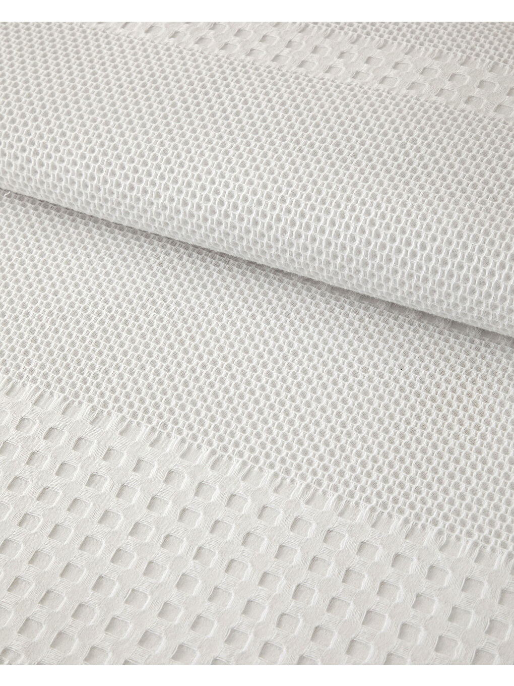 Almina Pamuklu Çift Kişilik Pike Beyaz-2