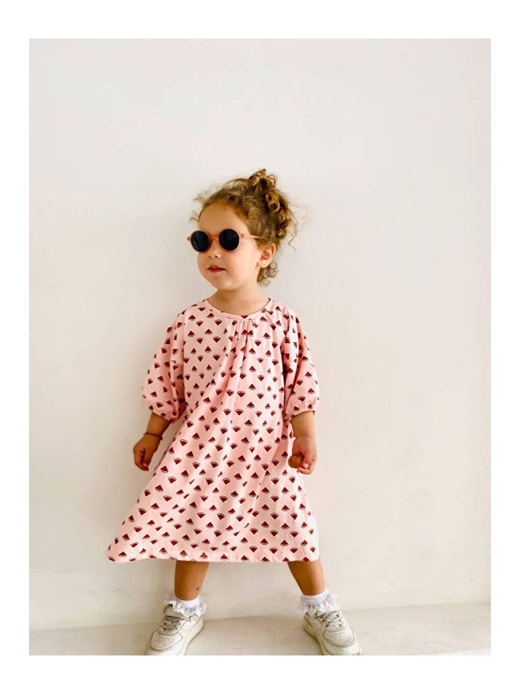 Pembe Kız Çocuk Karpuz Detaylı Geniş Kalıp Elastanlı Saç Bandı Hediyeli Elbise