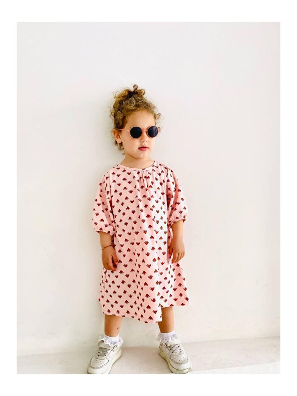 Pembe Kız Çocuk Karpuz Detaylı Geniş Kalıp Elastanlı Saç Bandı Hediyeli Elbise-1