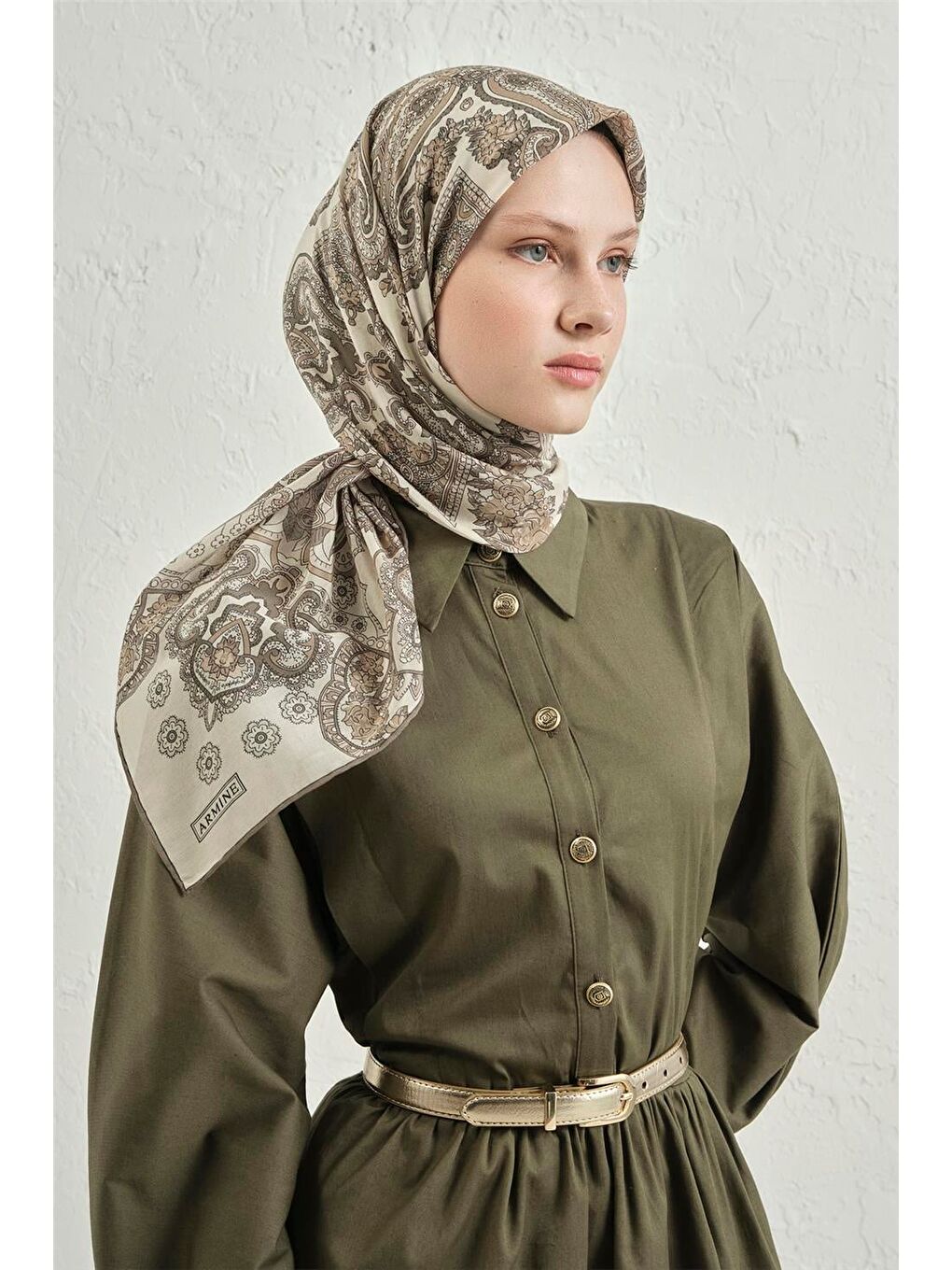 Bej Çiçek Eşarp 48 48-2